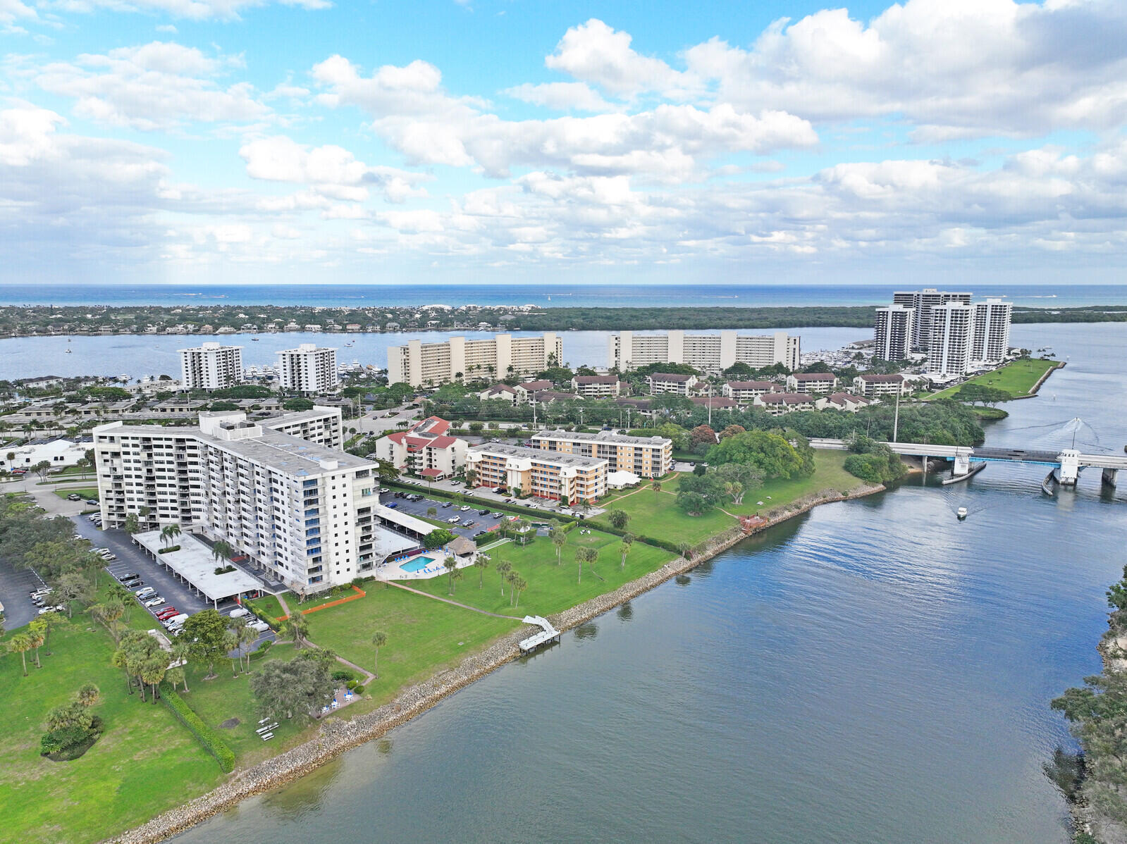 GEMINI CONDO - Residential Lease