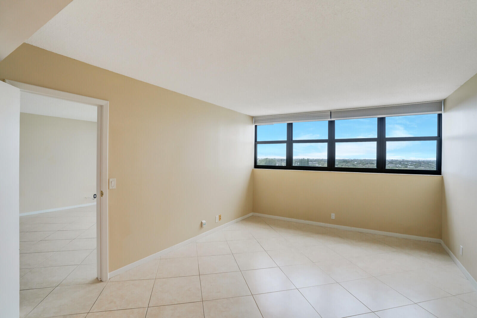 GEMINI CONDO - Residential Lease