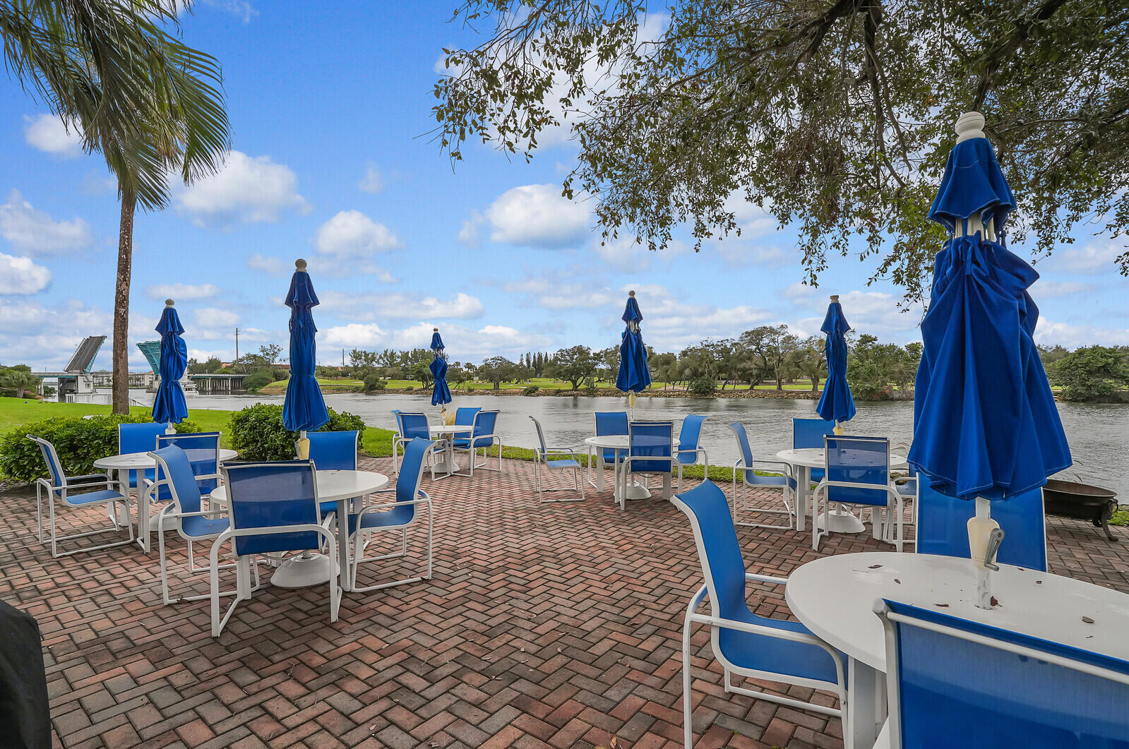 GEMINI CONDO - Residential Lease
