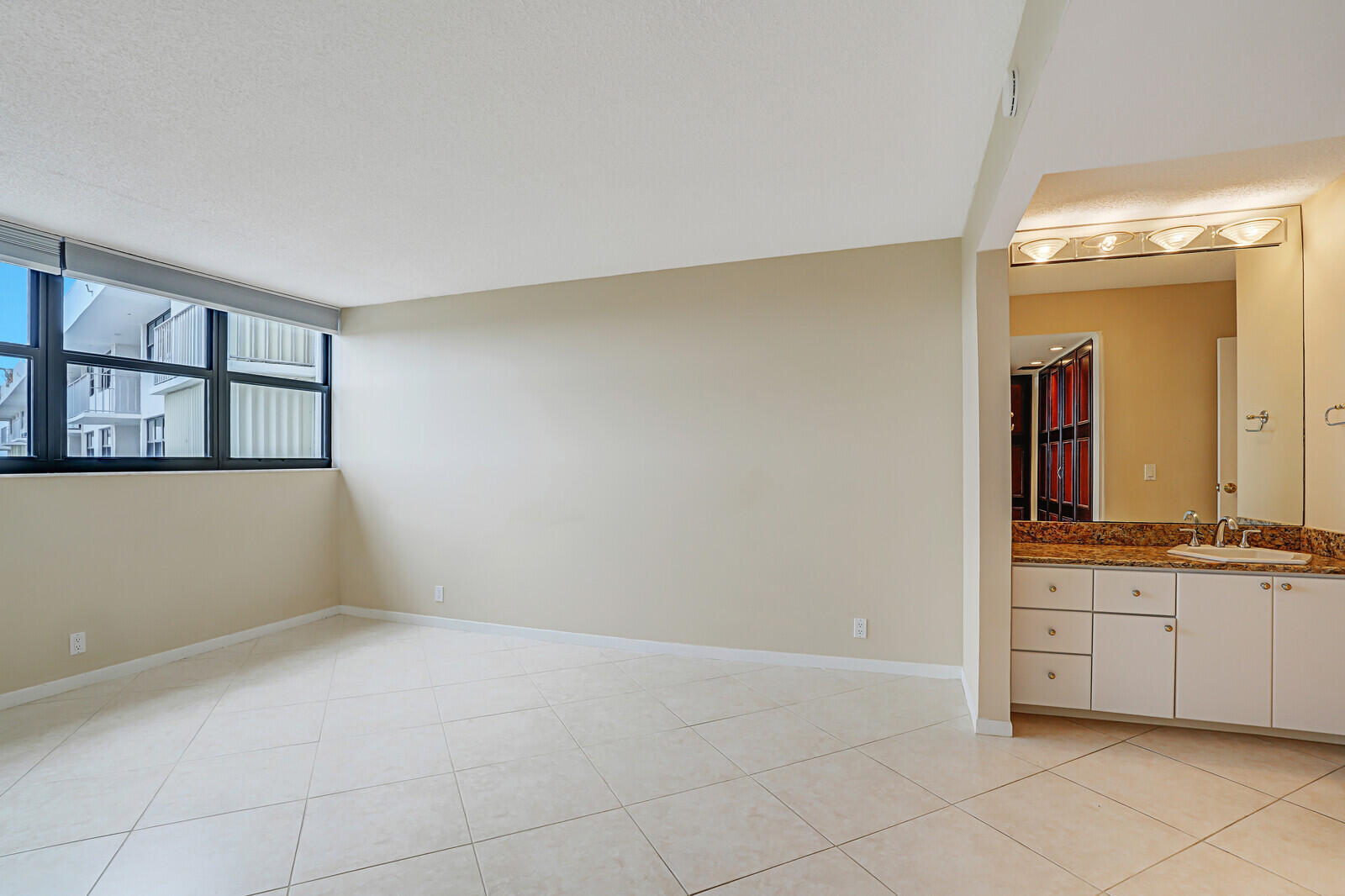 GEMINI CONDO - Residential Lease
