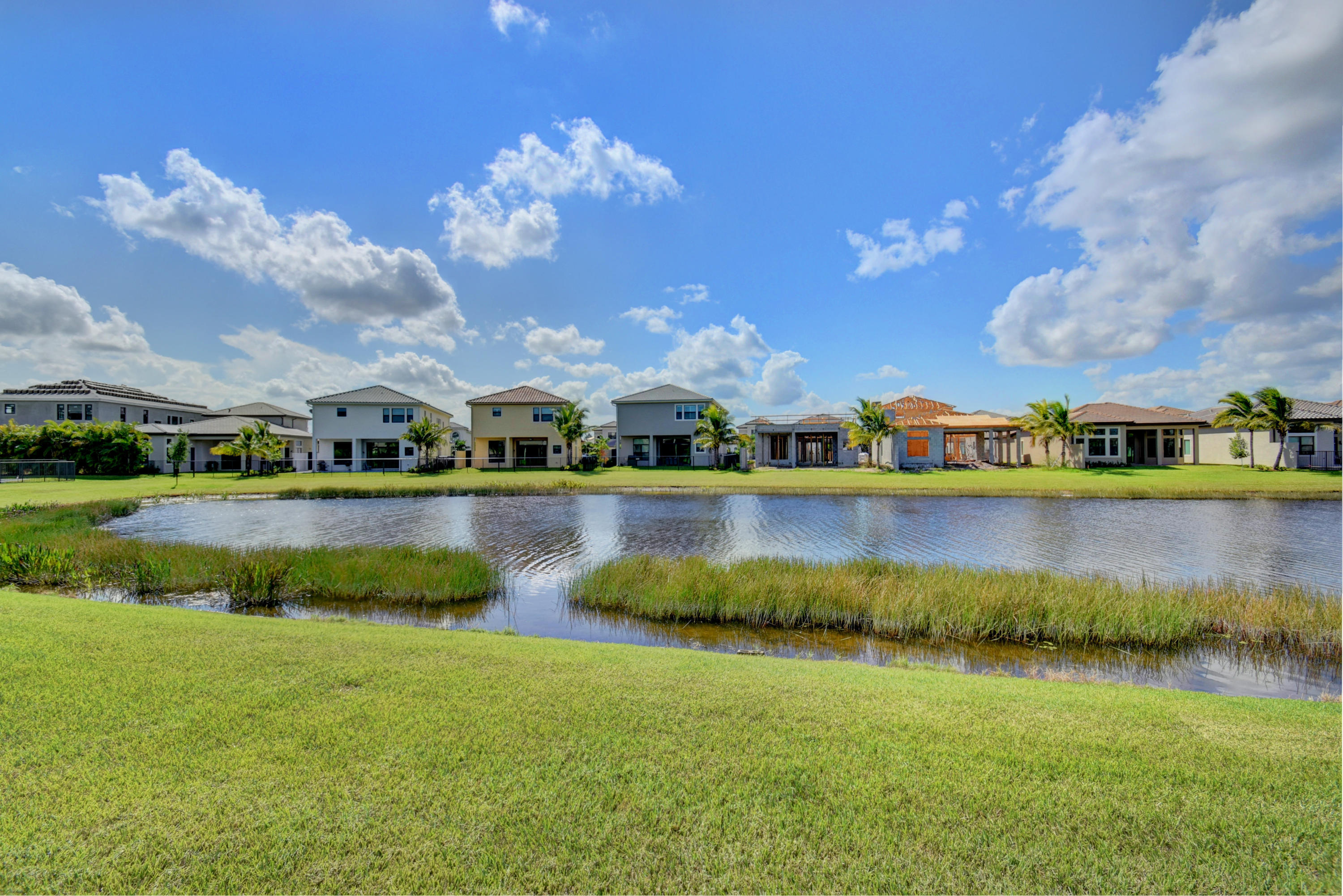 SEVEN BRIDGES - Residential