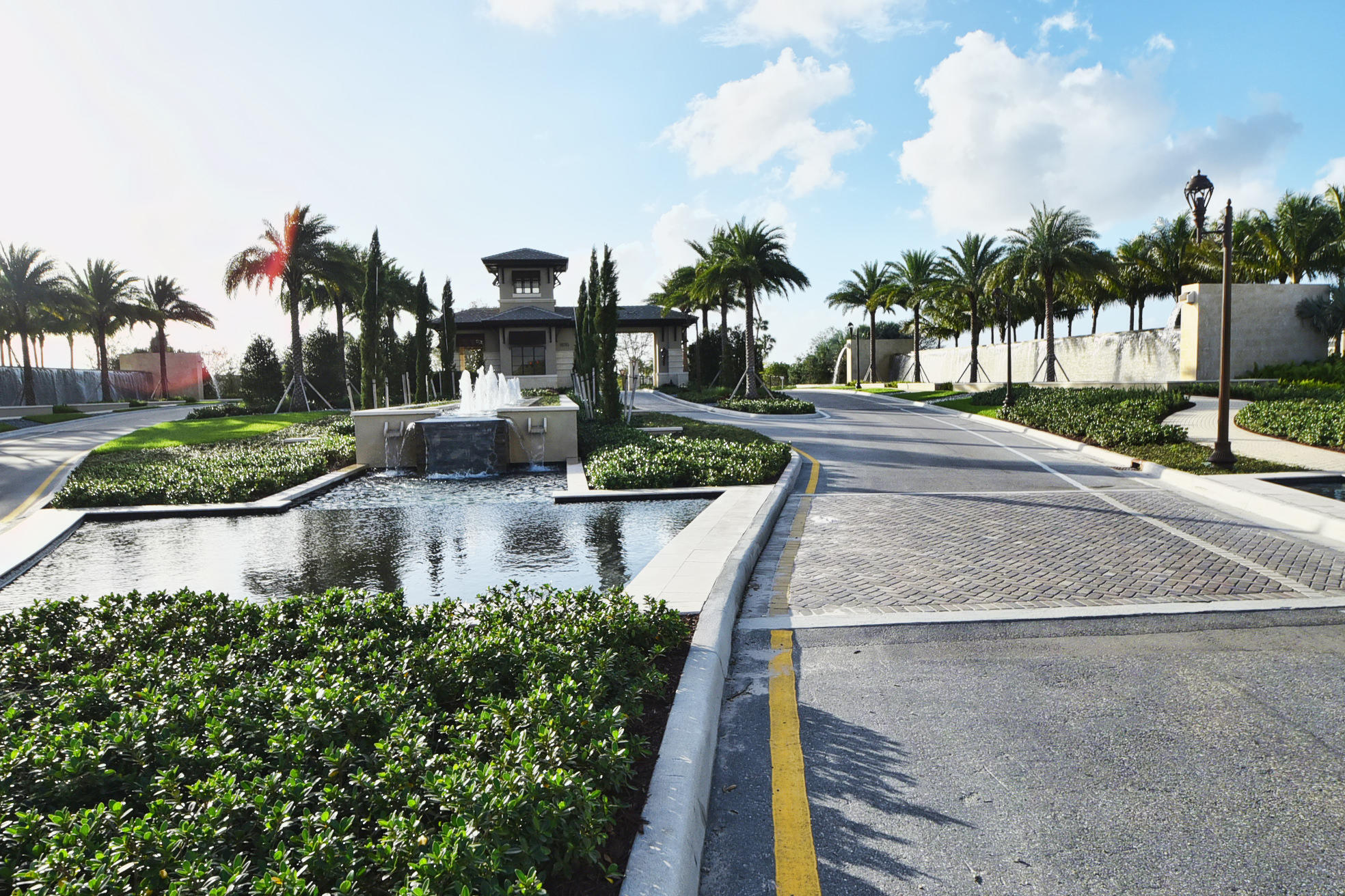 SEVEN BRIDGES - Residential