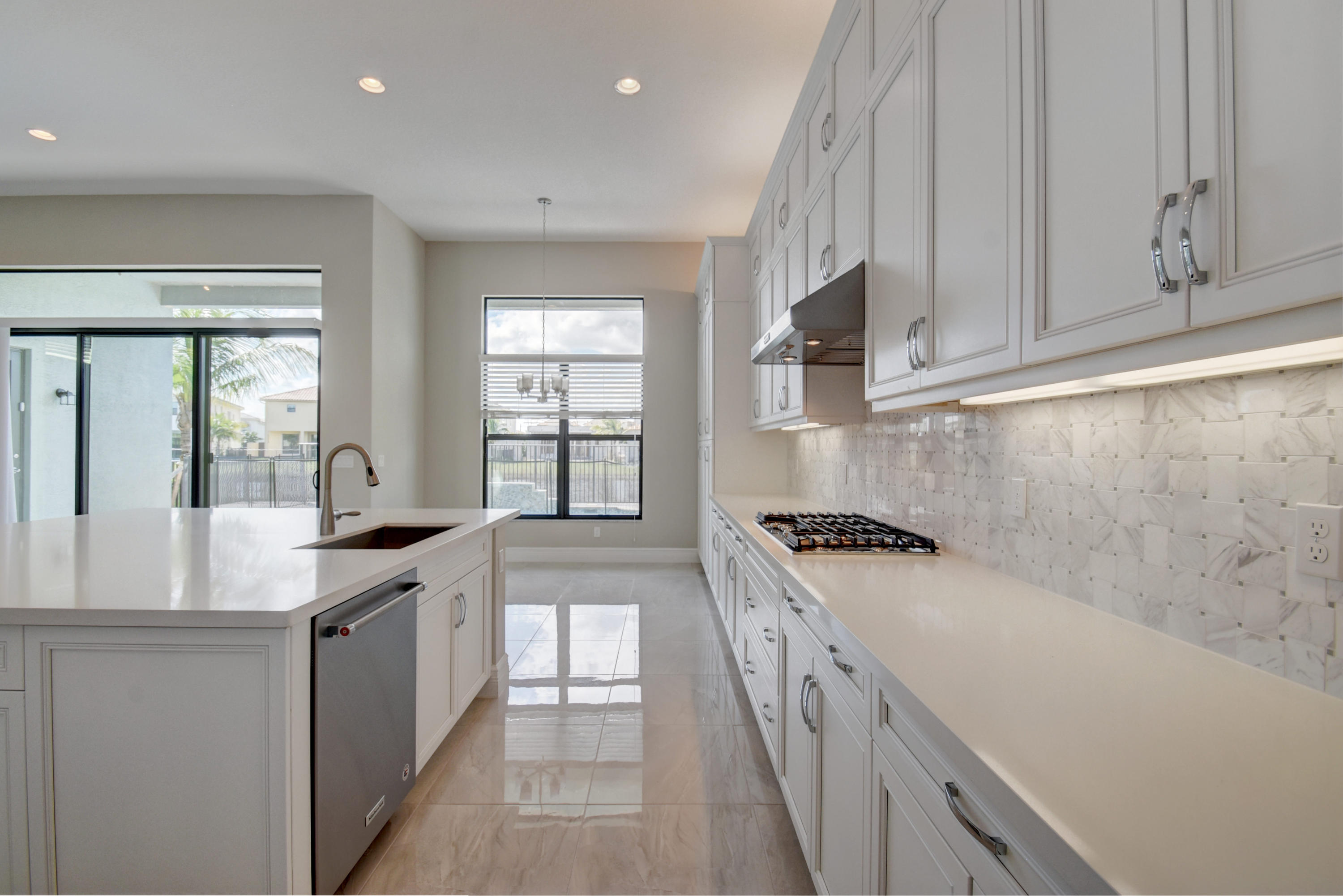 SEVEN BRIDGES - Residential