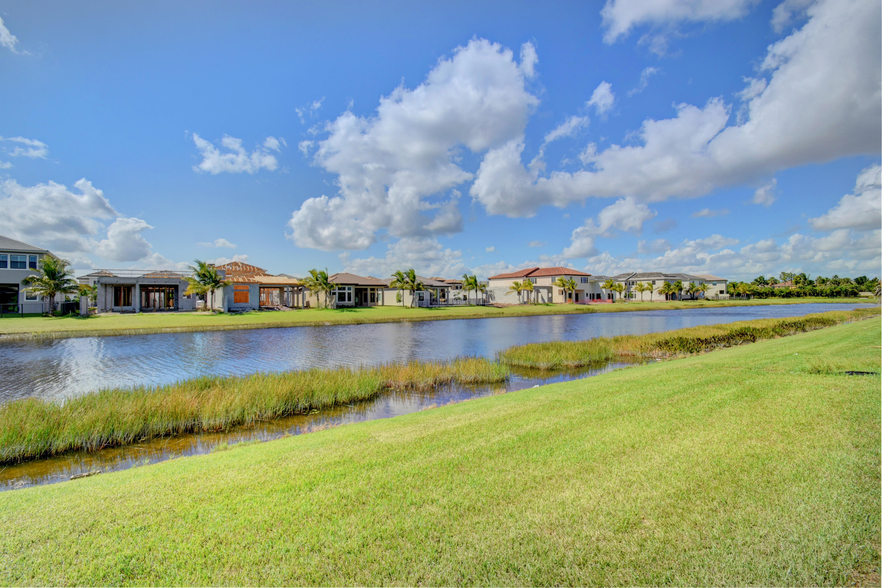 SEVEN BRIDGES - Residential