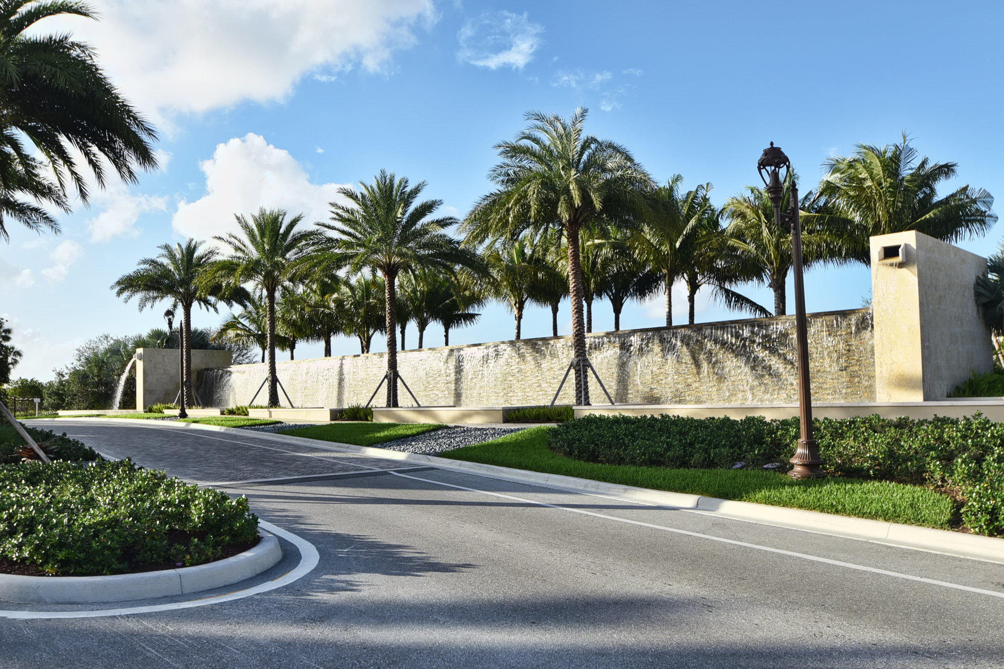 SEVEN BRIDGES - Residential