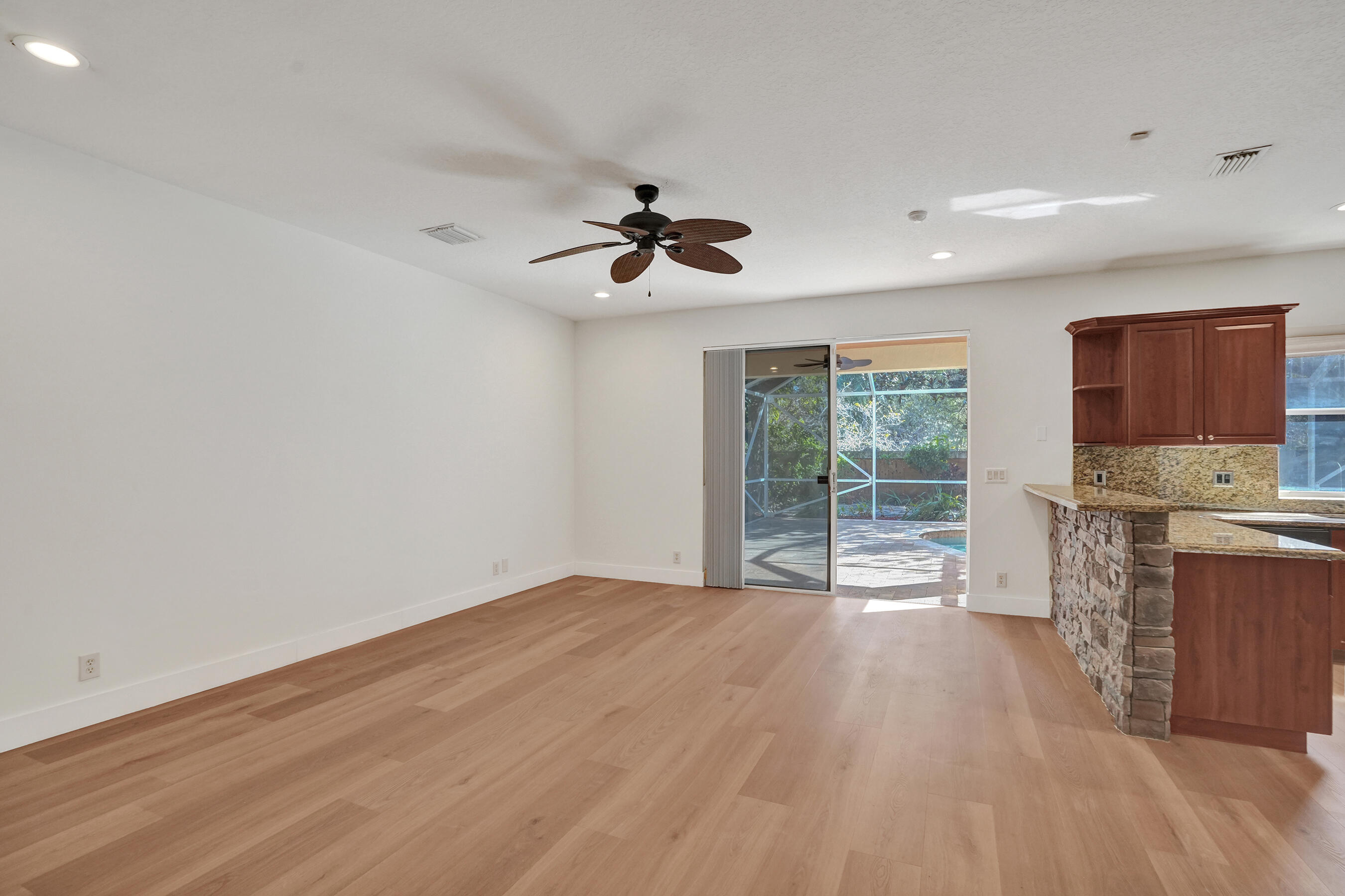 BREEDING PROPERTY - Residential Lease