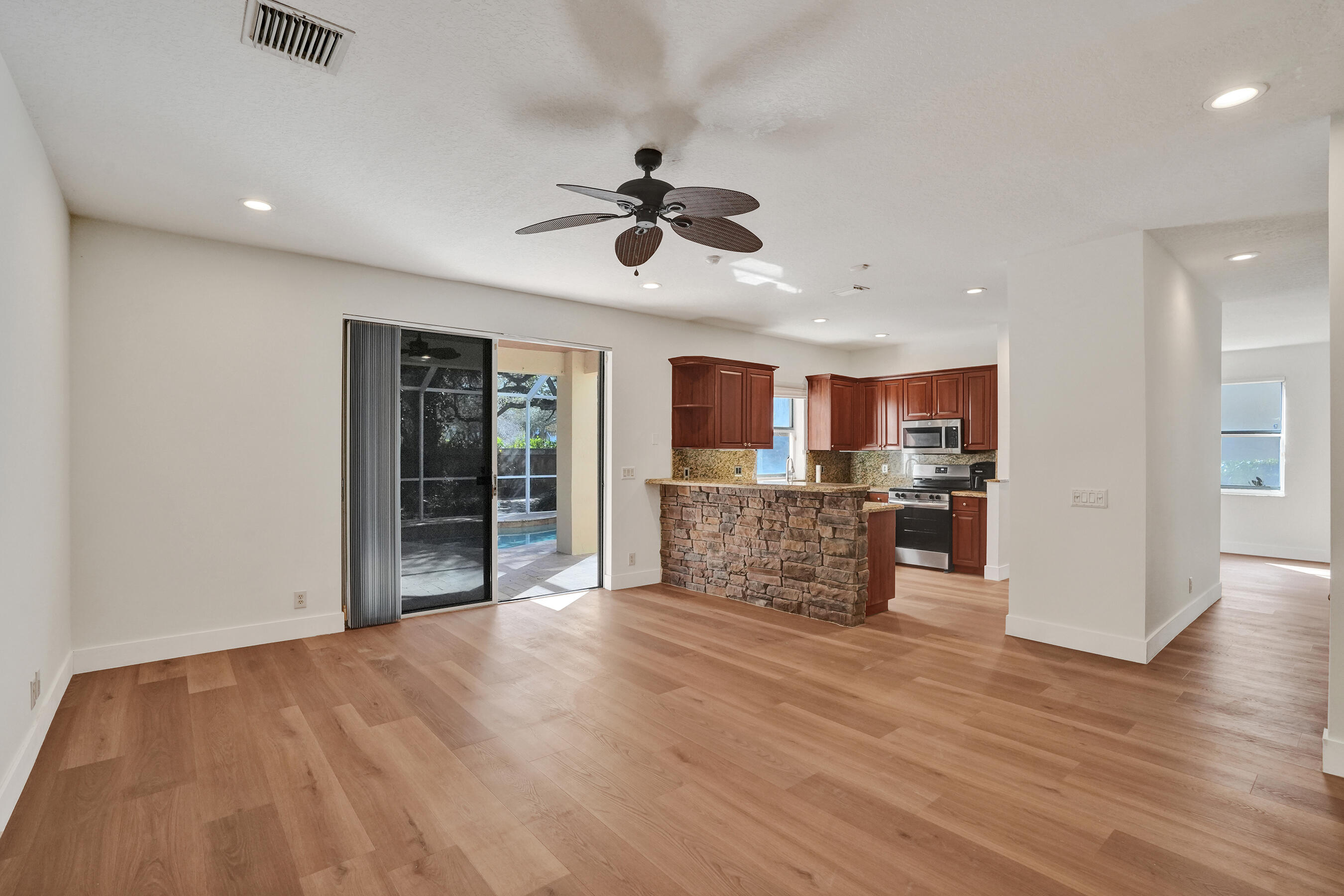 BREEDING PROPERTY - Residential Lease