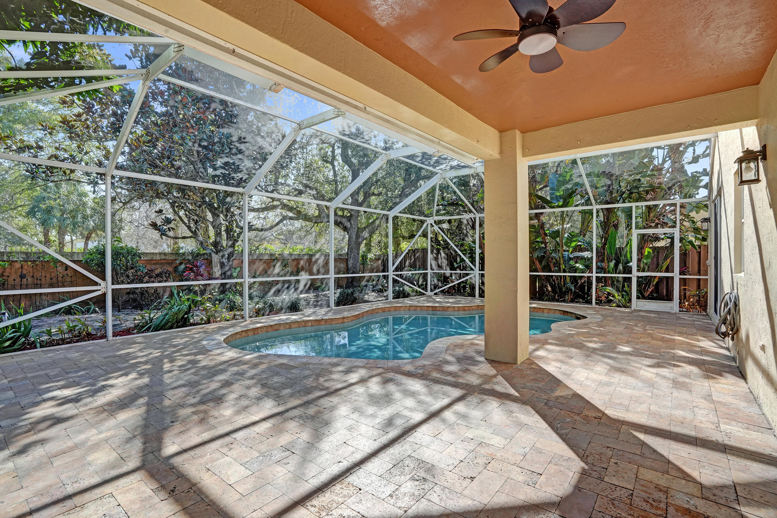 BREEDING PROPERTY - Residential Lease