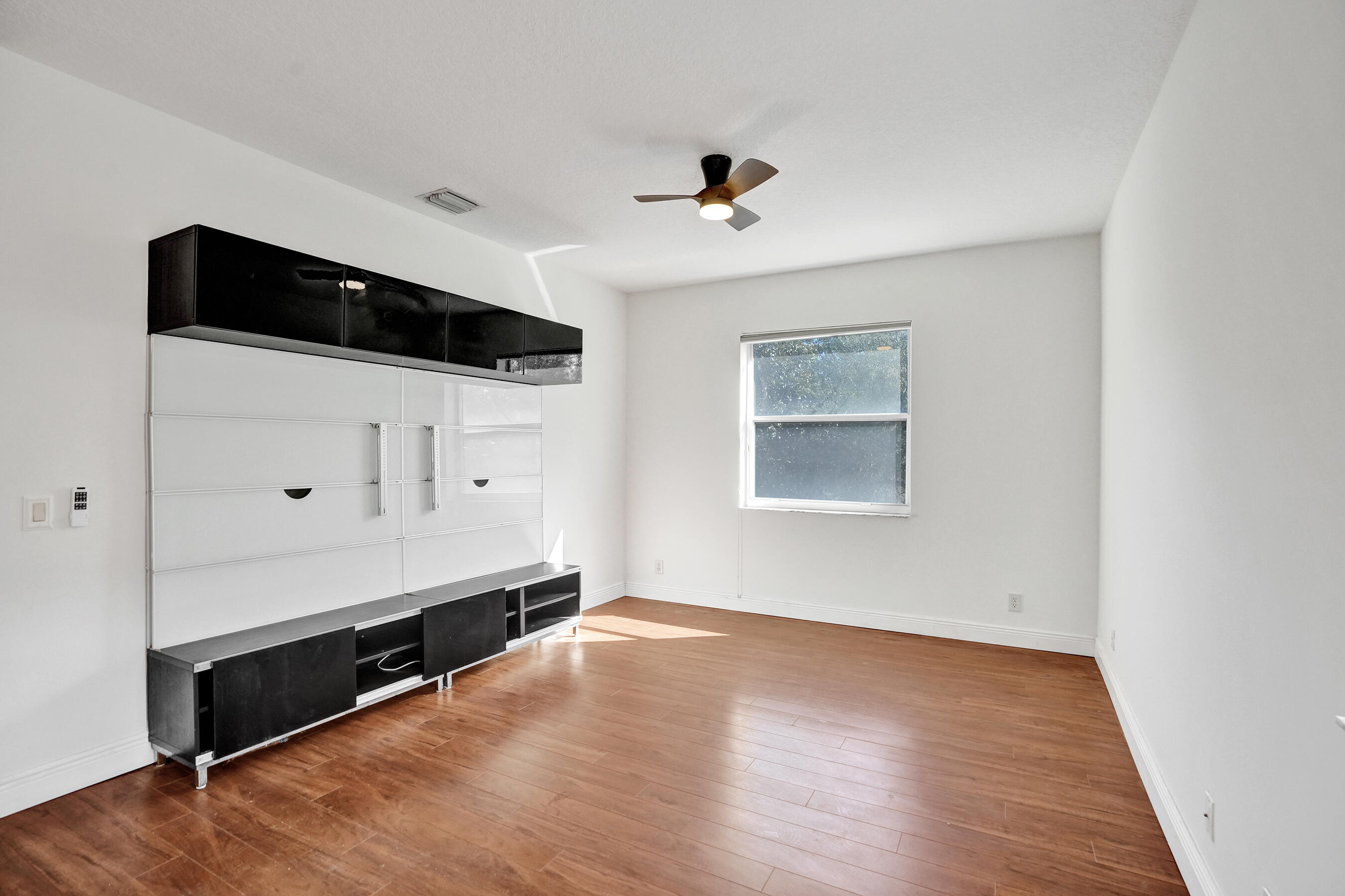 BREEDING PROPERTY - Residential Lease