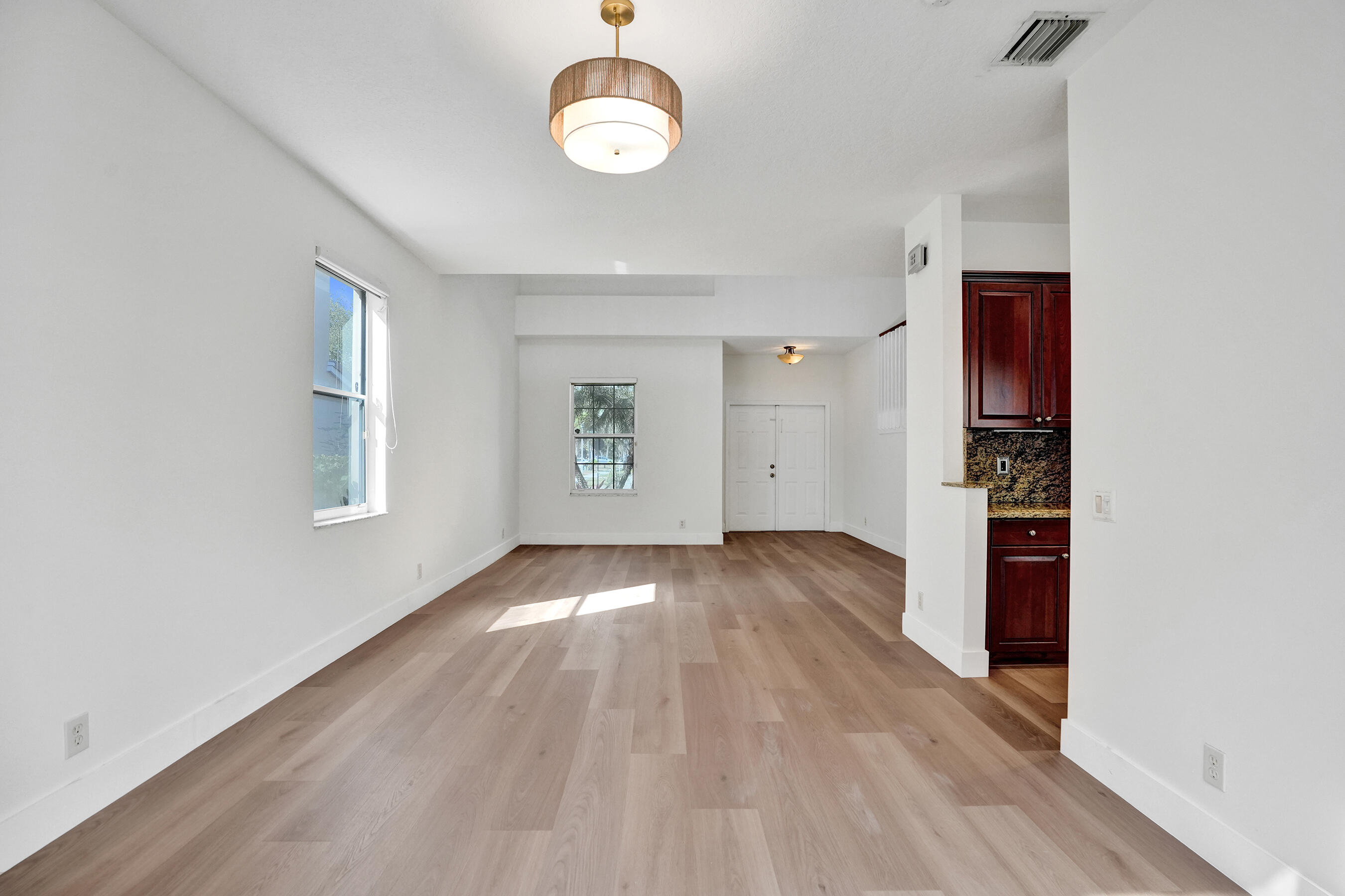 BREEDING PROPERTY - Residential Lease