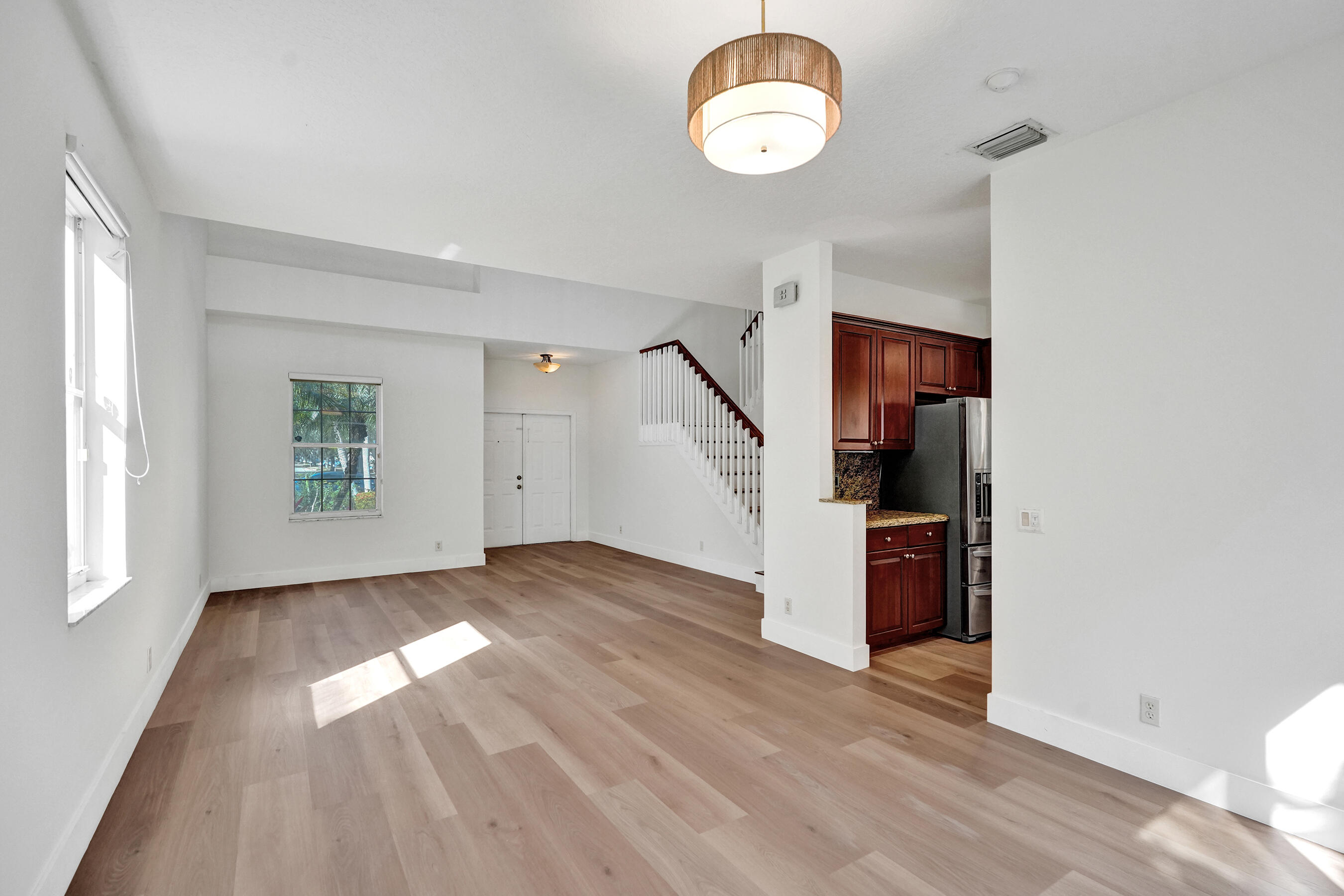 BREEDING PROPERTY - Residential Lease