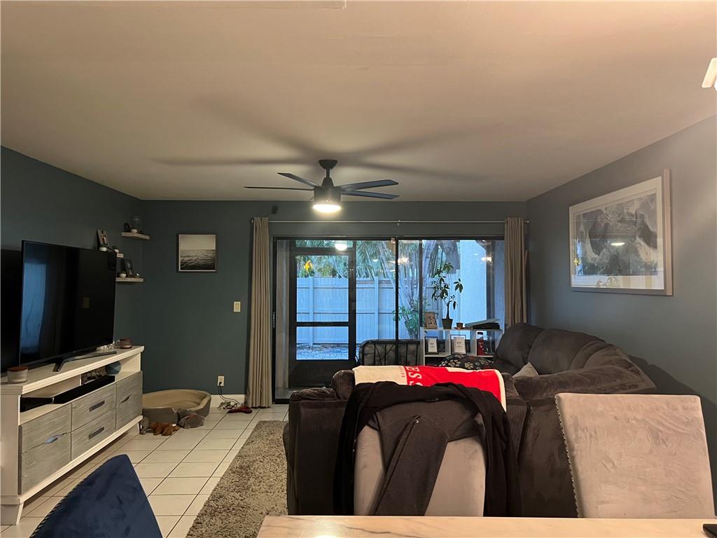 DEL RIO VILLAGE - Residential