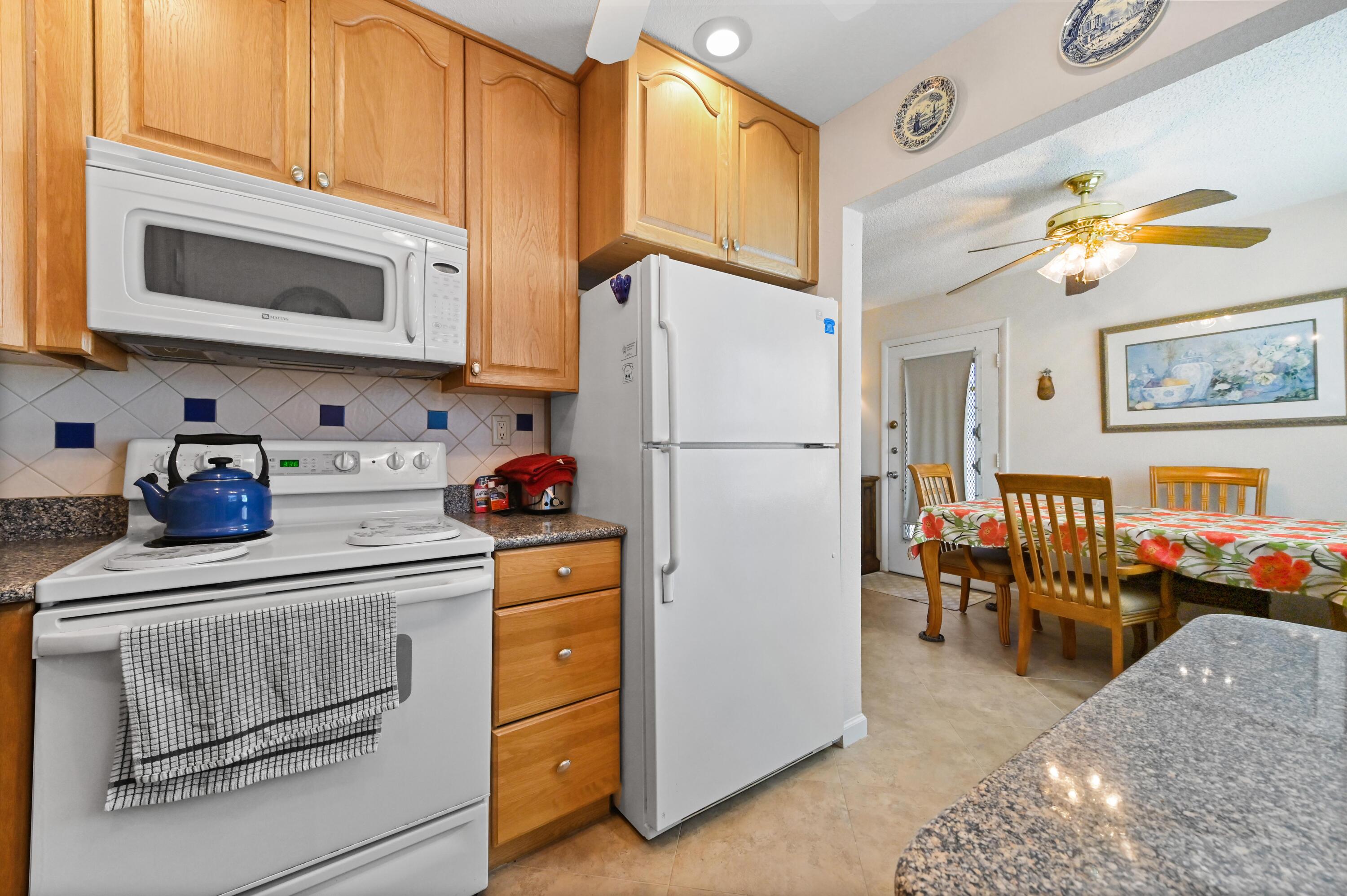 KINGS POINT - Residential