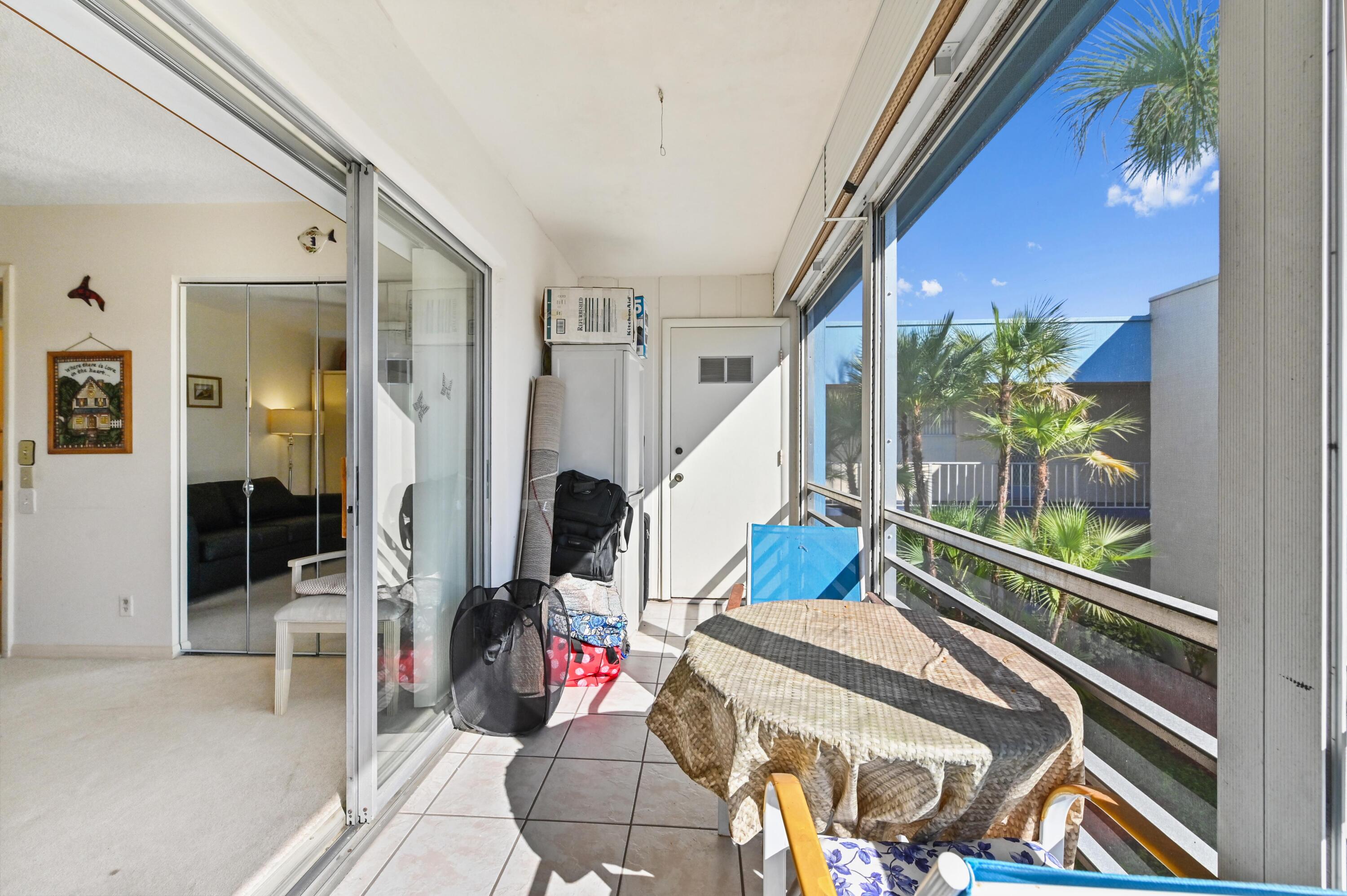 KINGS POINT - Residential