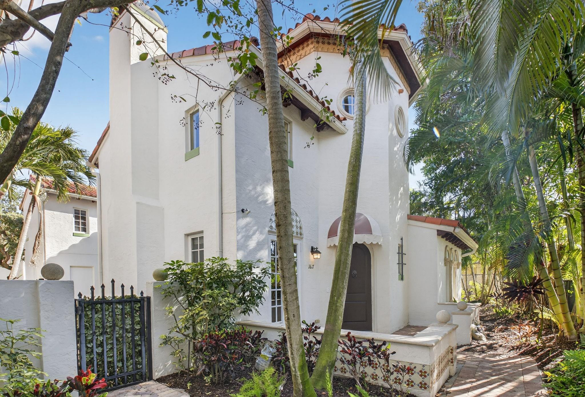 Old Palm Grove - Residential