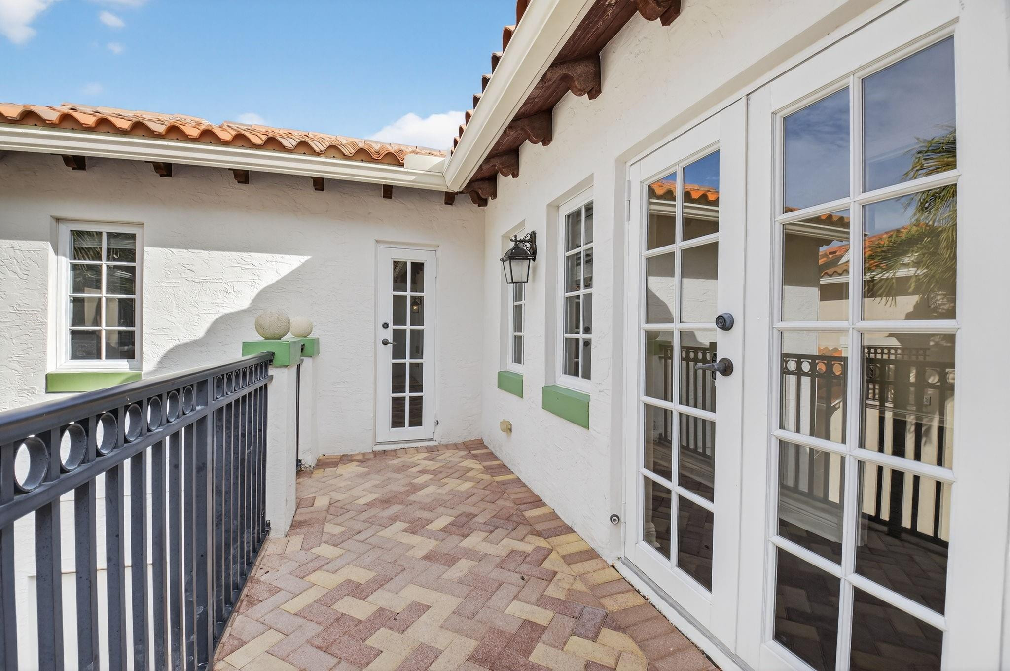 Old Palm Grove - Residential