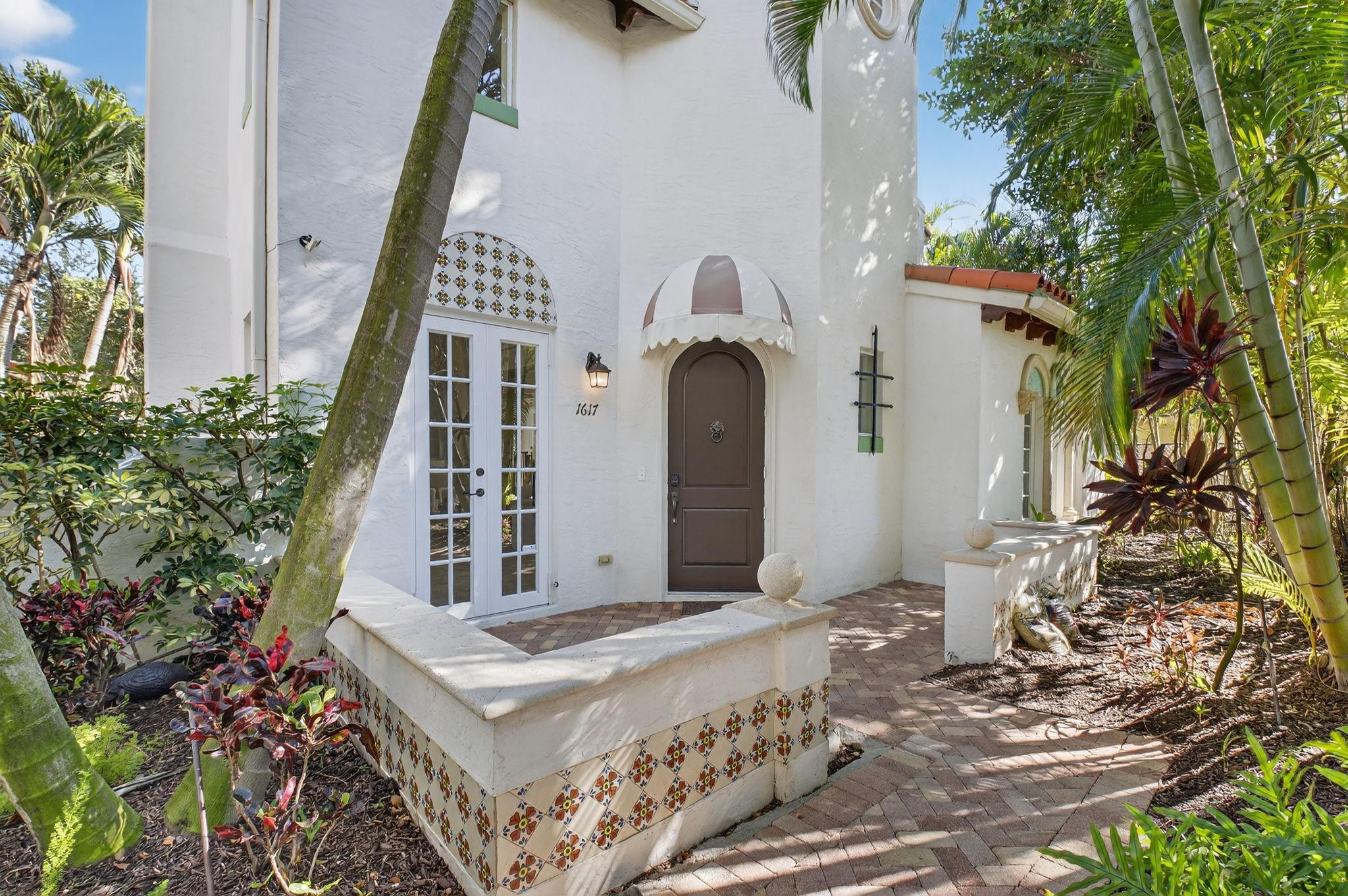 Old Palm Grove - Residential