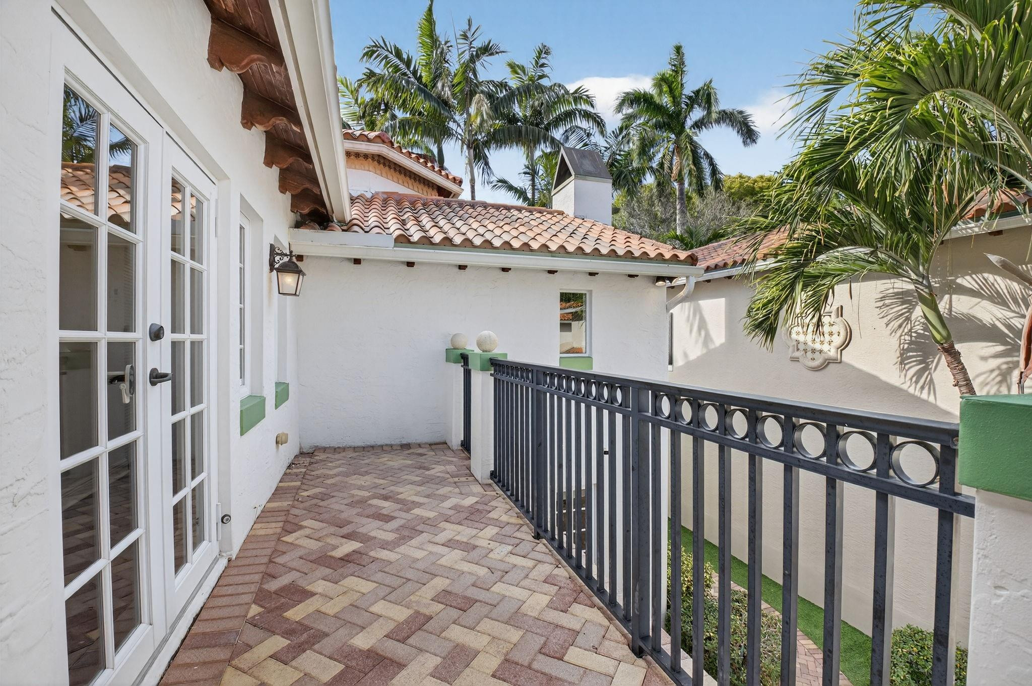 Old Palm Grove - Residential