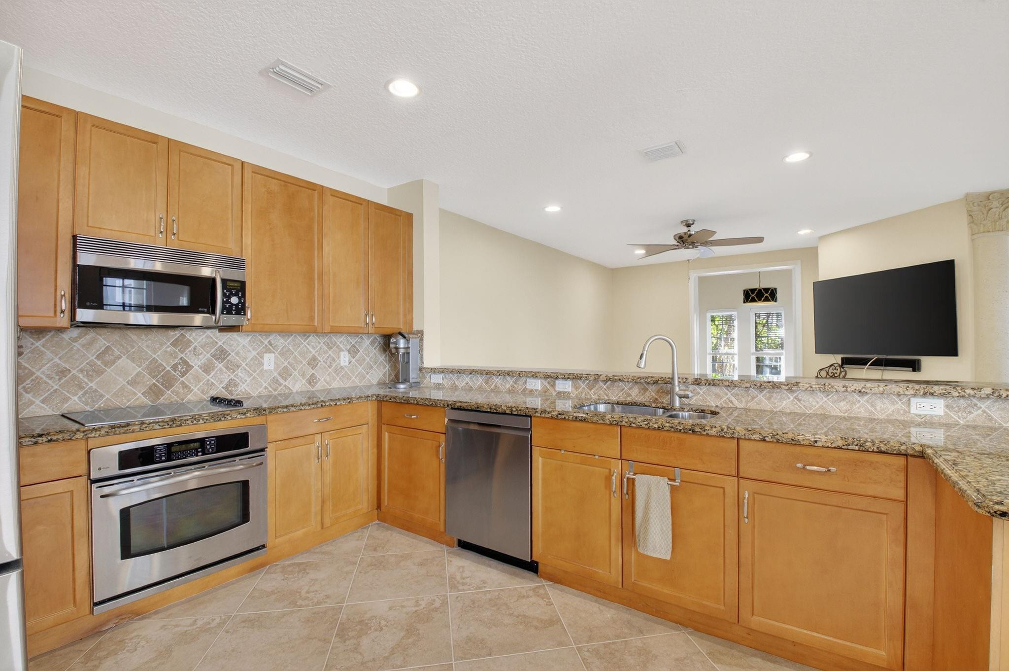 Old Palm Grove - Residential