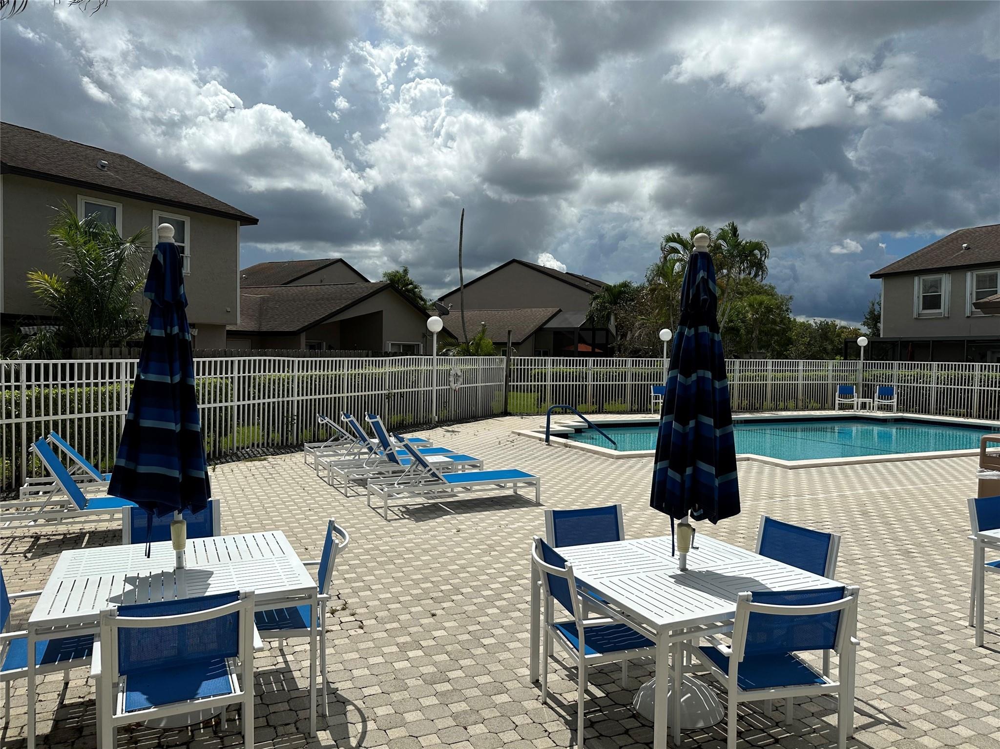 Colony Courts II - Residential