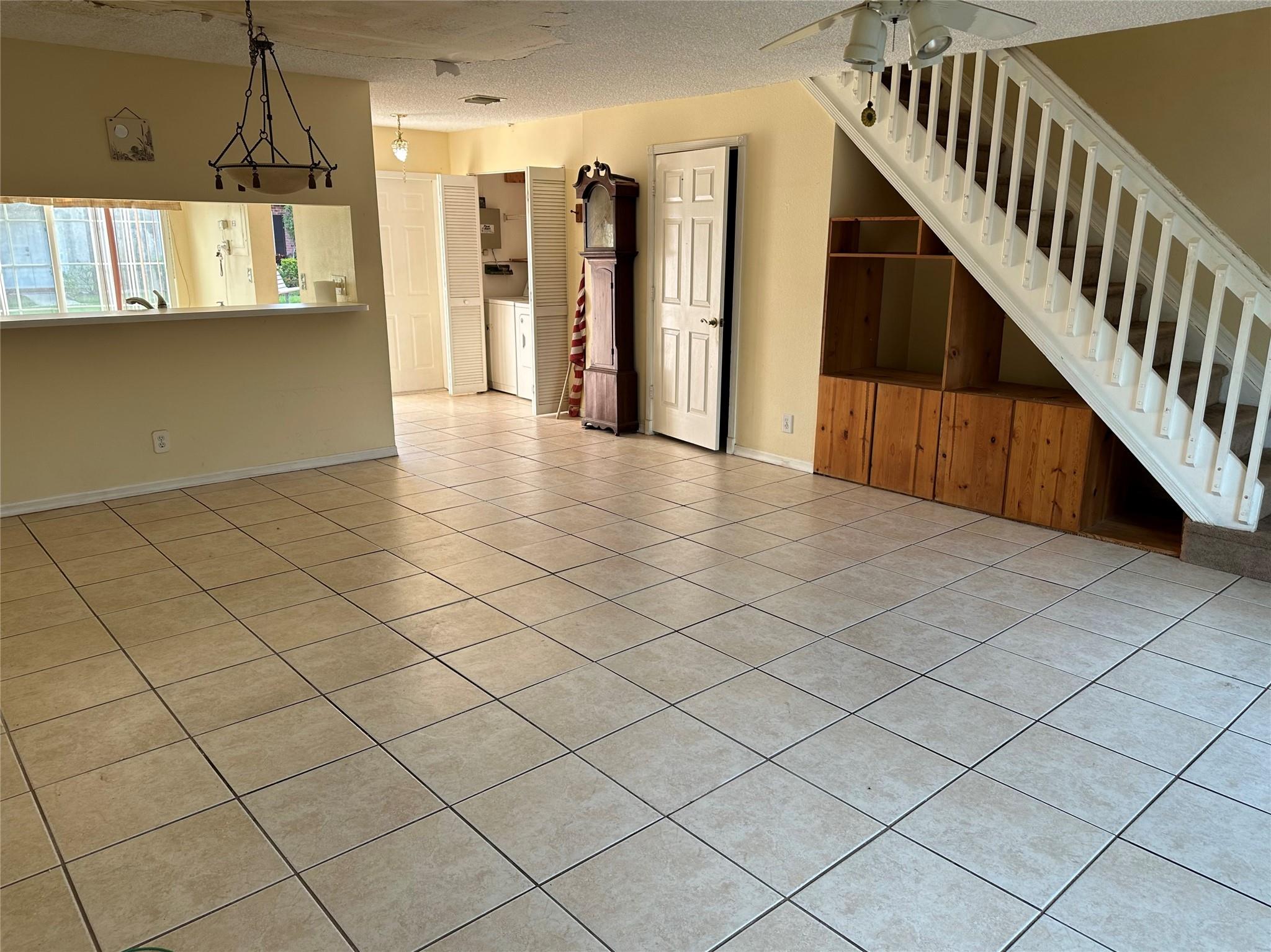 Colony Courts II - Residential