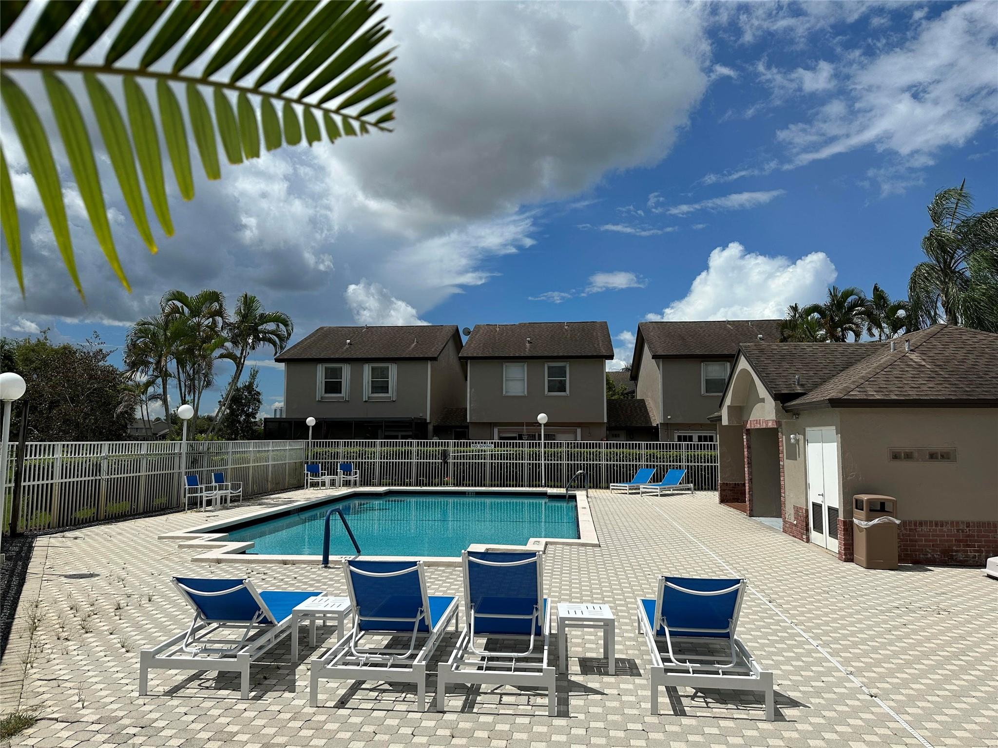 Colony Courts II - Residential