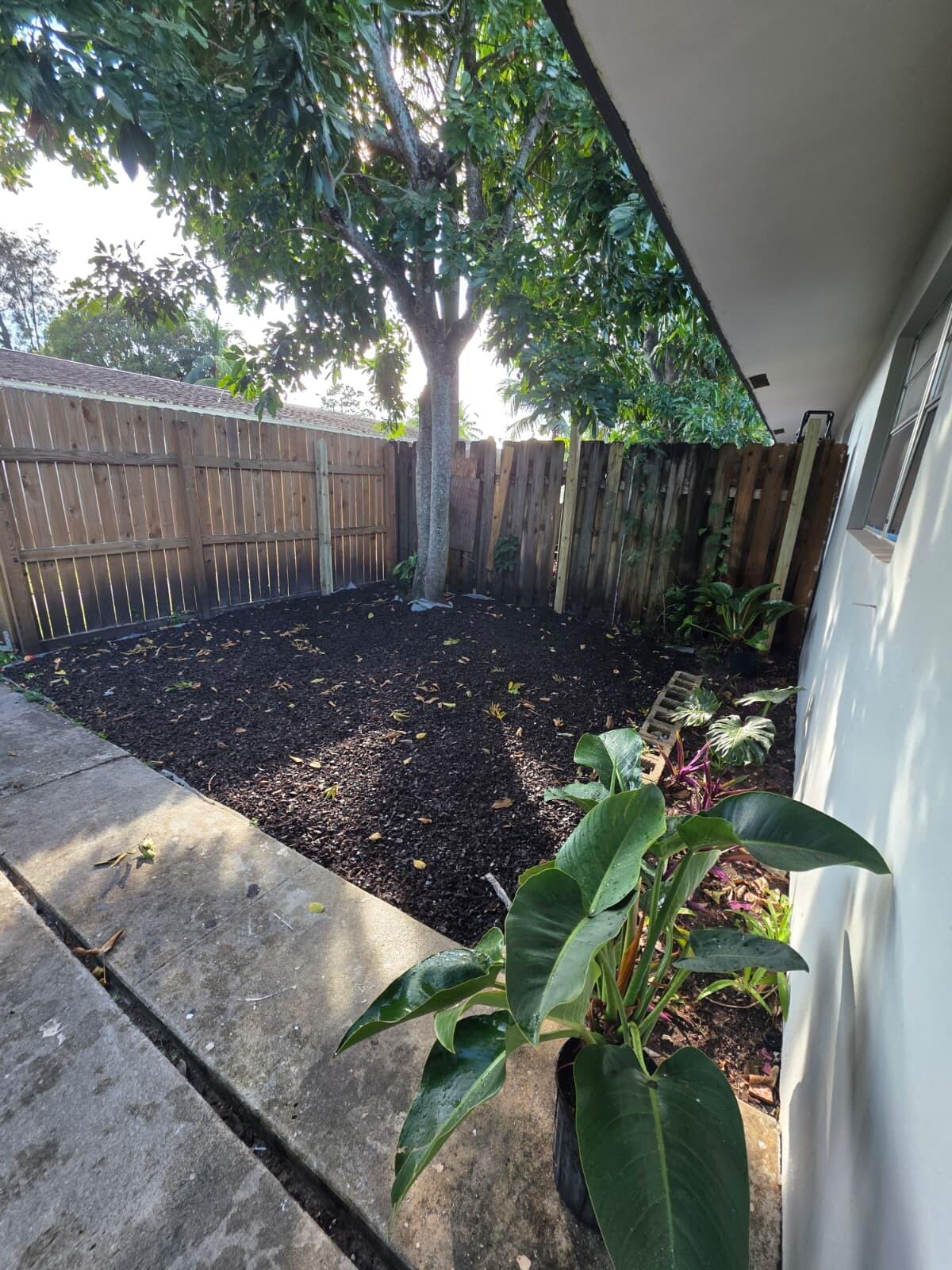 MODEL LAND CO - Residential Lease