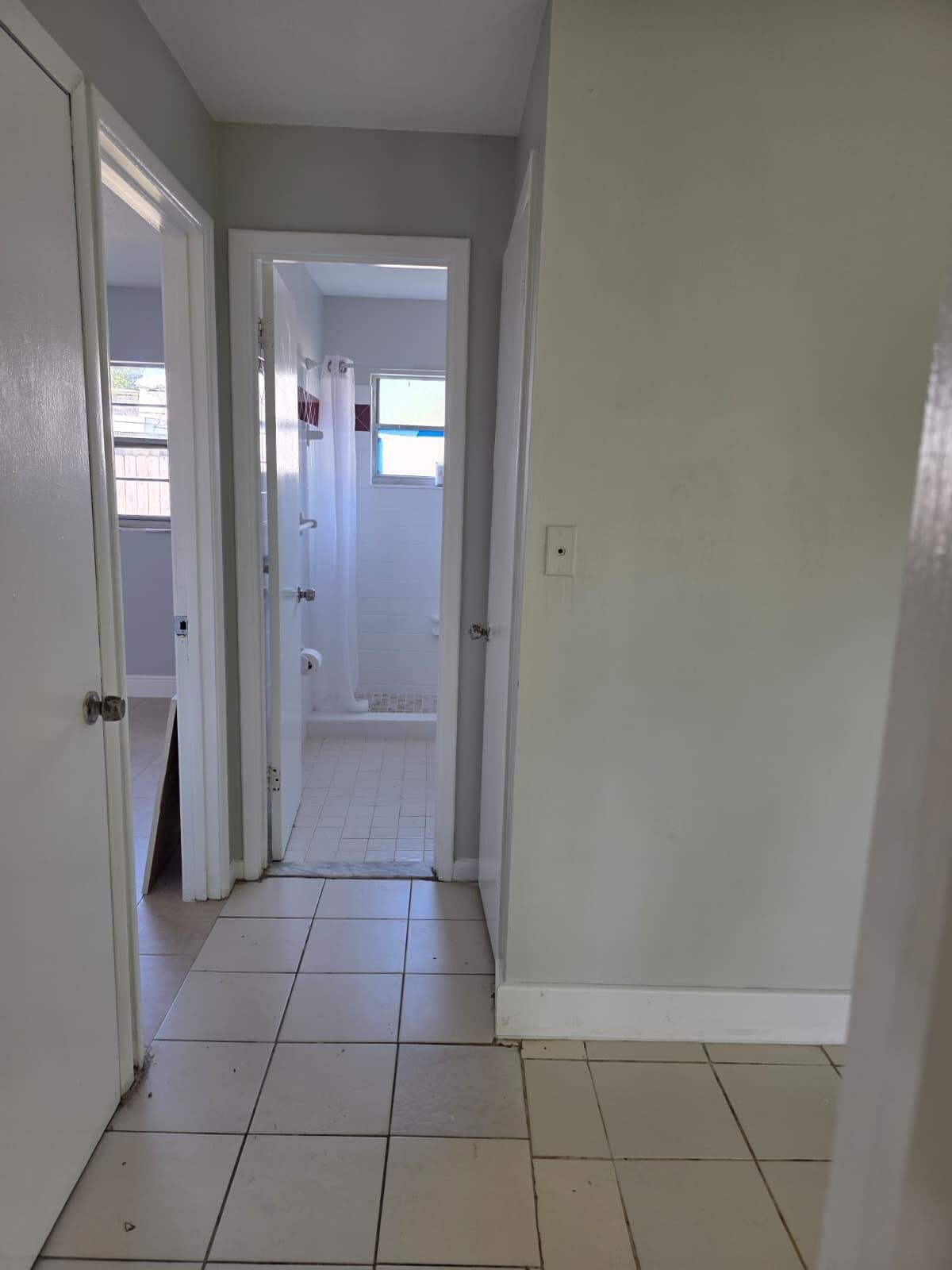 MODEL LAND CO - Residential Lease