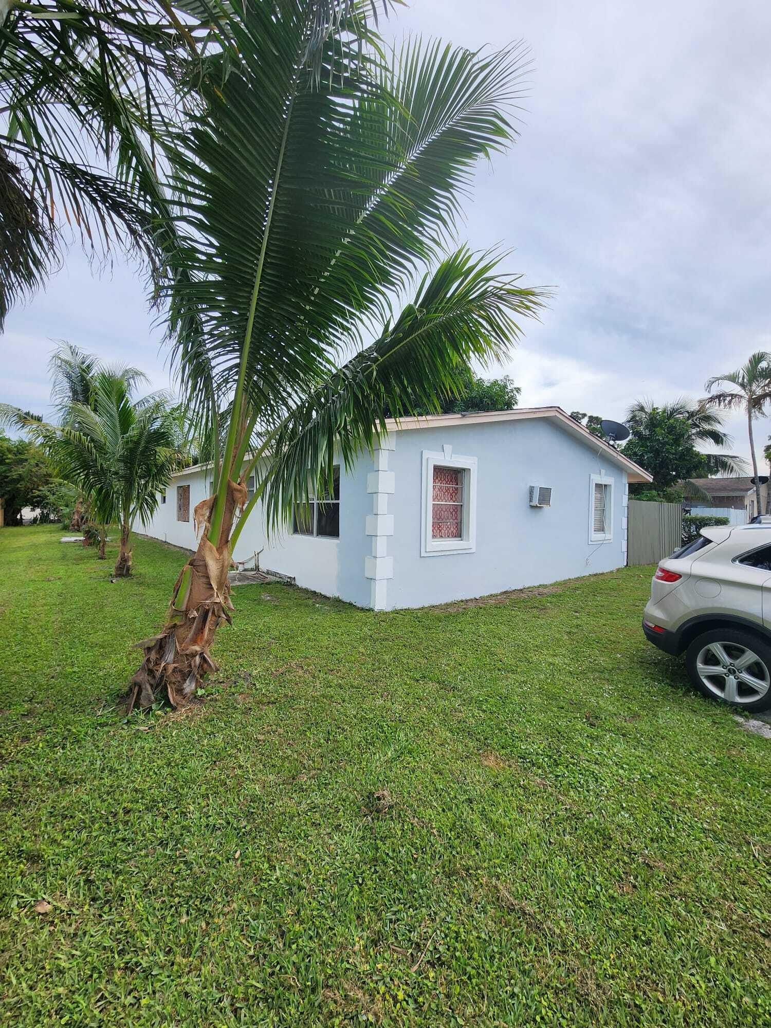 MODEL LAND CO - Residential Lease