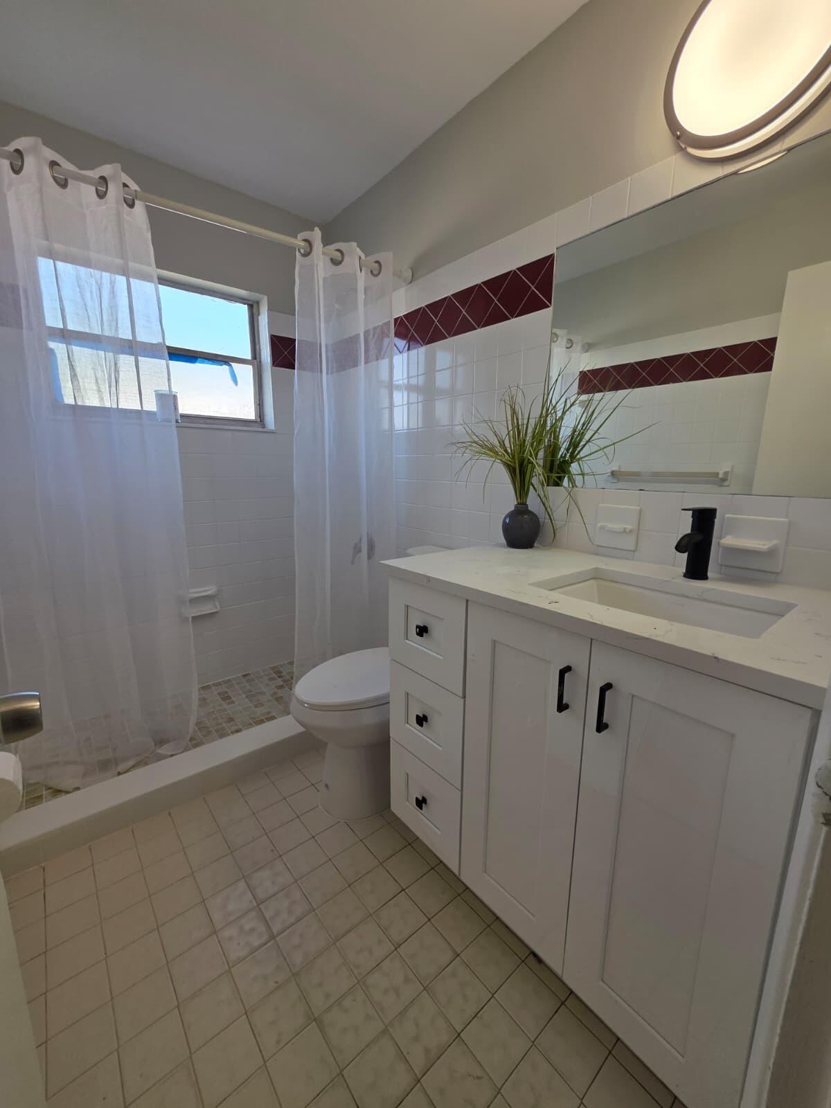 MODEL LAND CO - Residential Lease
