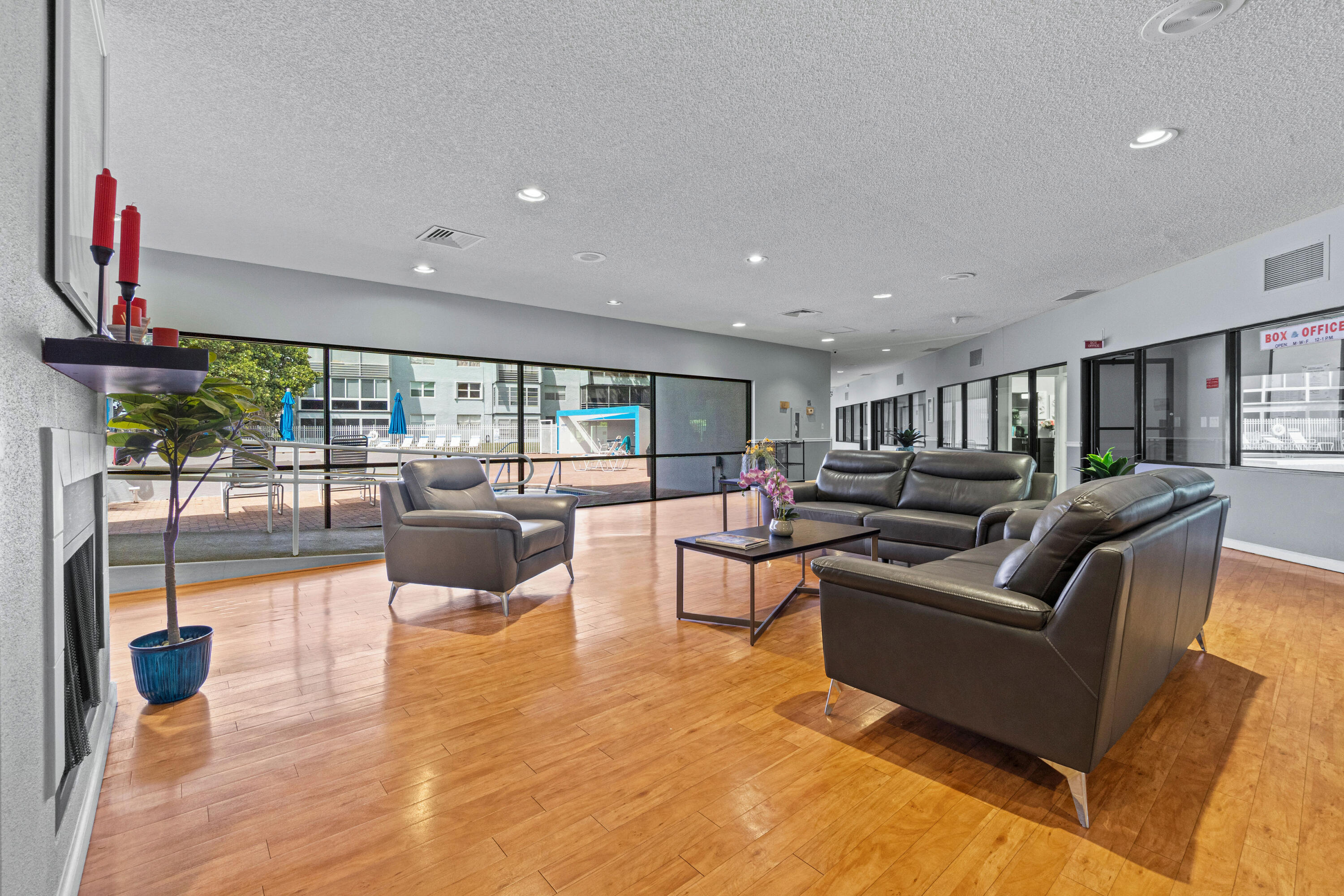 LIME BAY CONDOMINIUM 3 - Residential