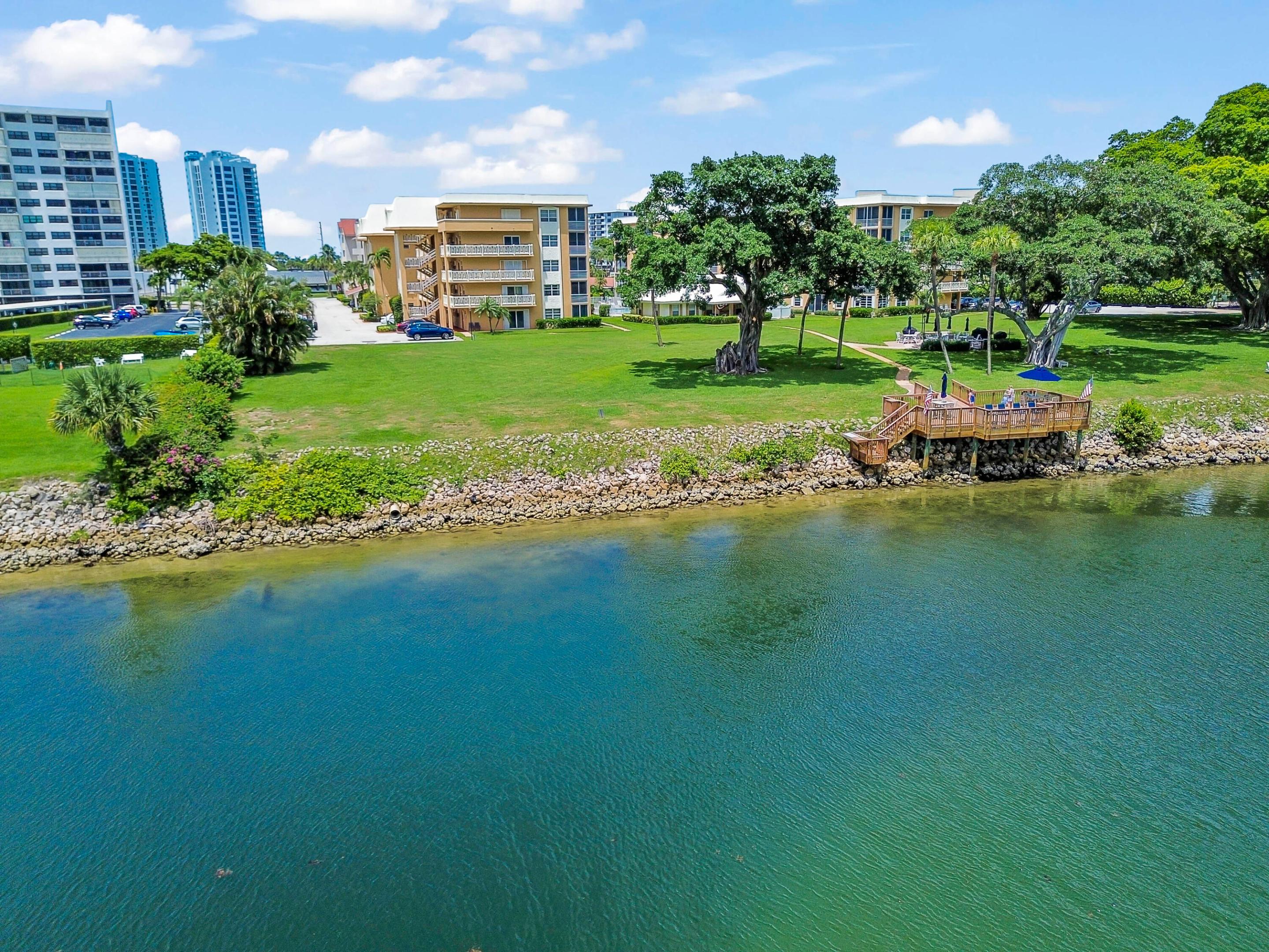 WATERWAY WEST - Residential