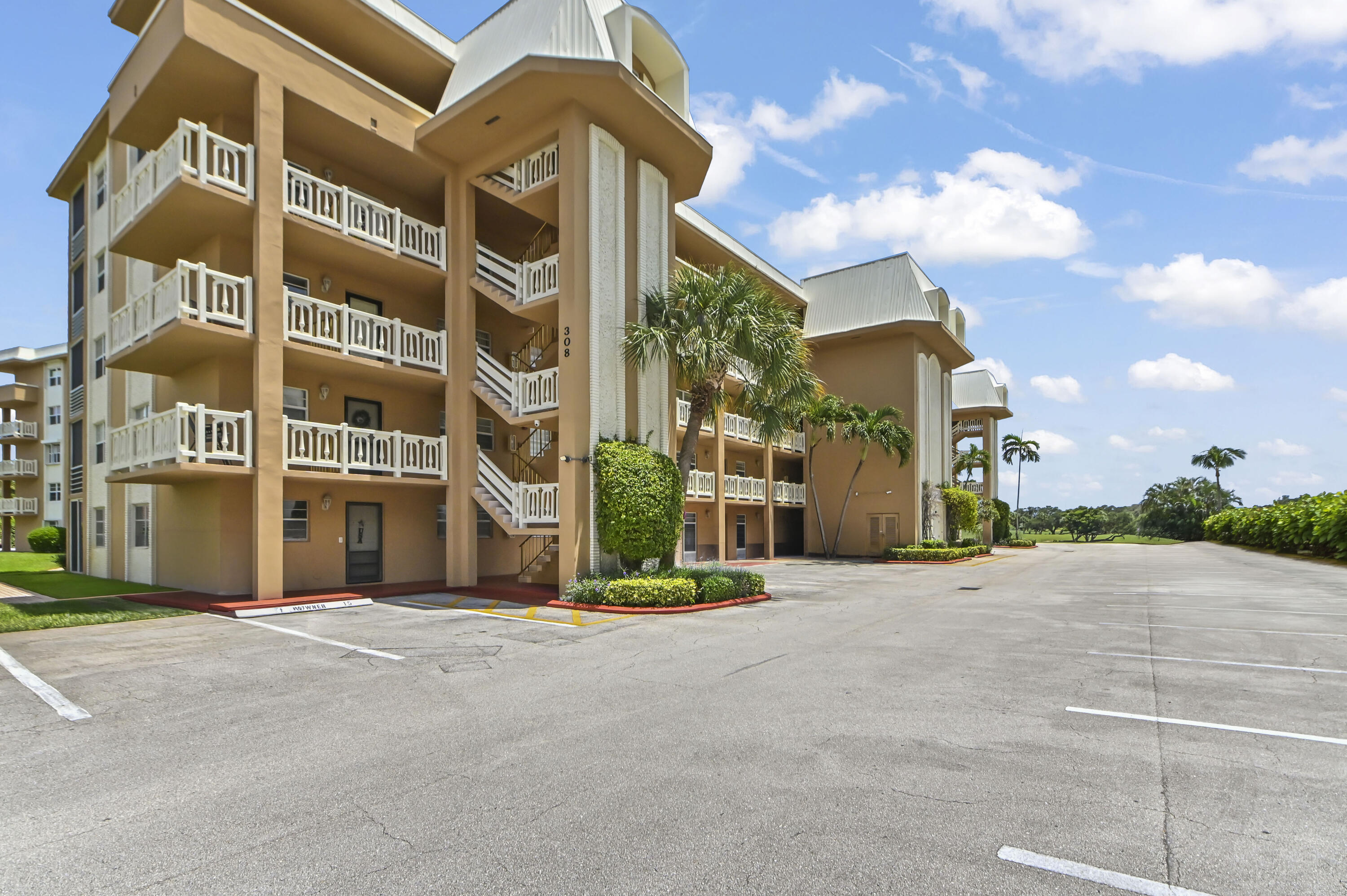 WATERWAY WEST - Residential