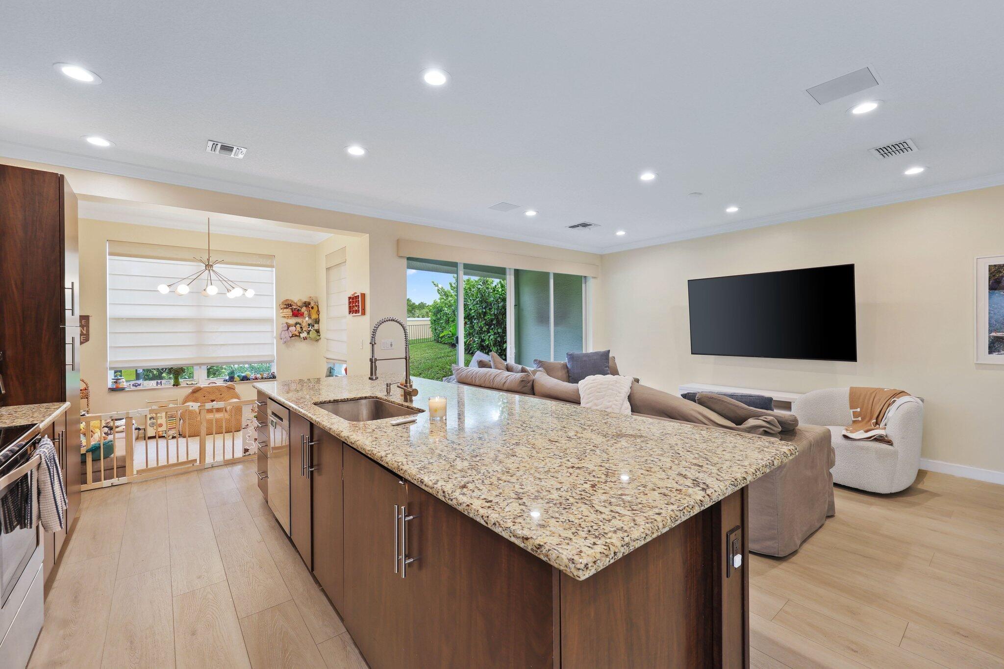 CENTRA - Residential