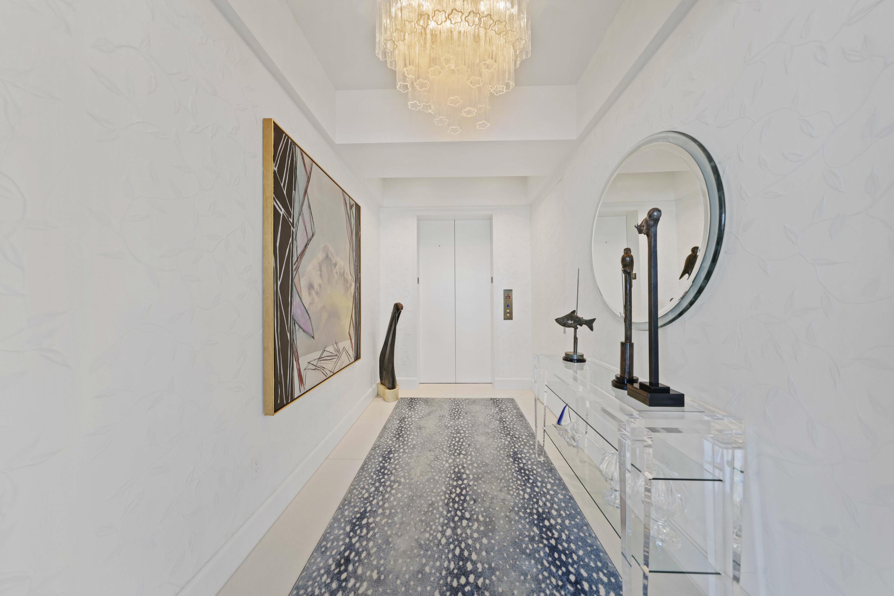 BRISTOL CONDO - Residential