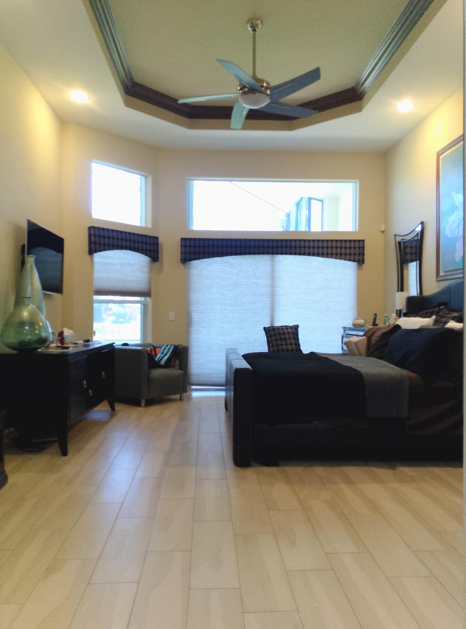 VALENCIA POINTE 1 - Residential Lease