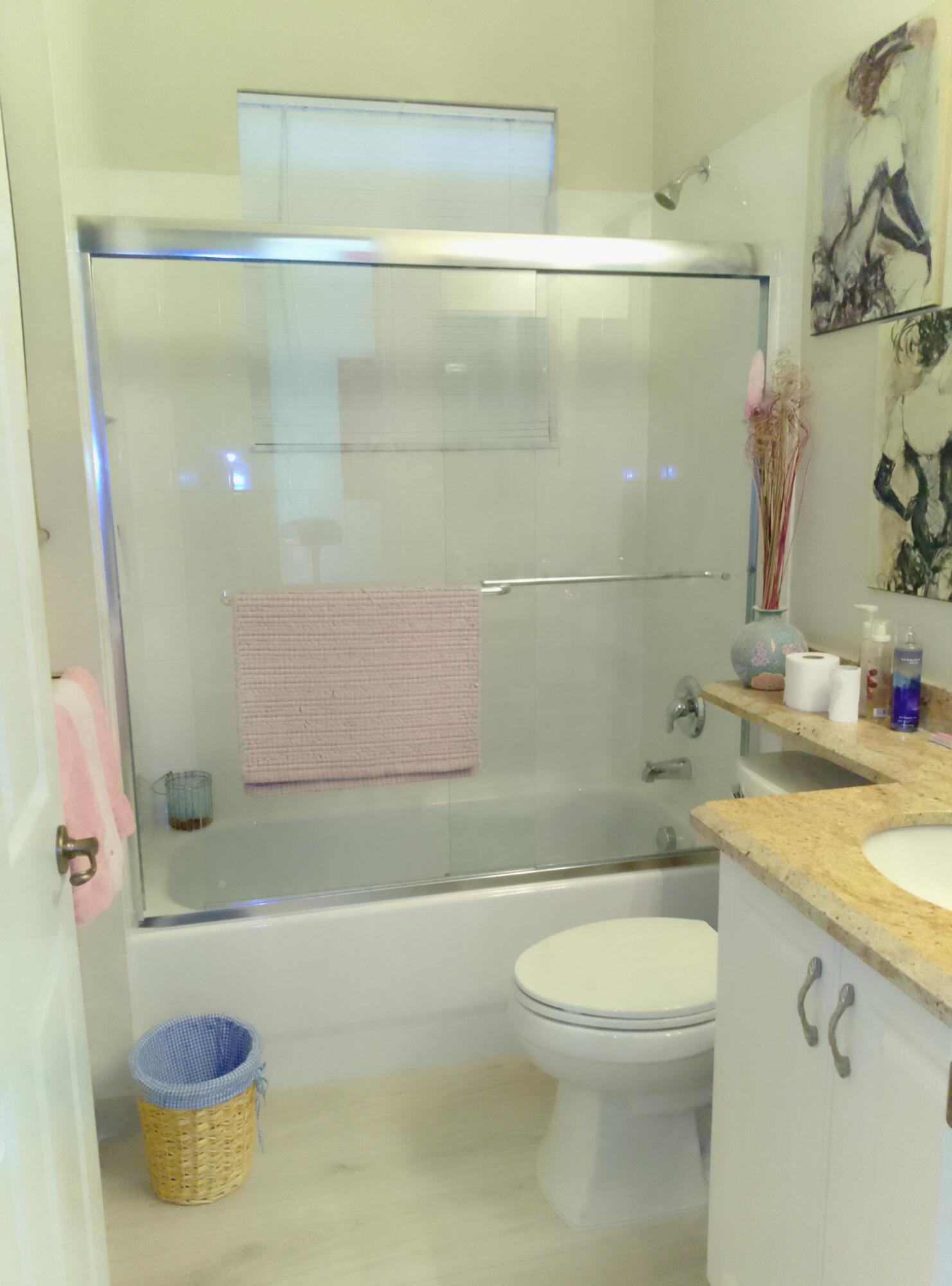 VALENCIA POINTE 1 - Residential Lease