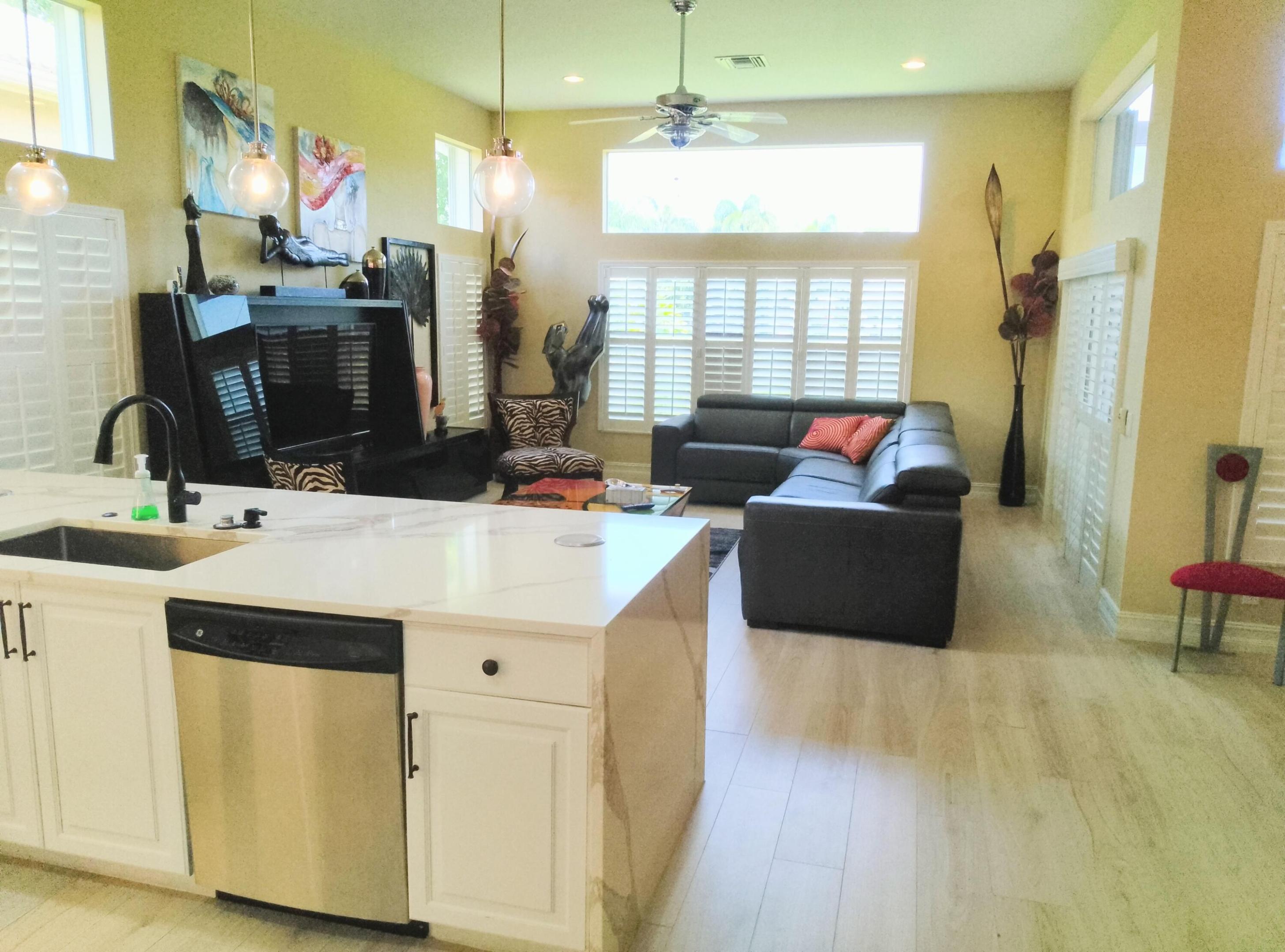 VALENCIA POINTE 1 - Residential Lease