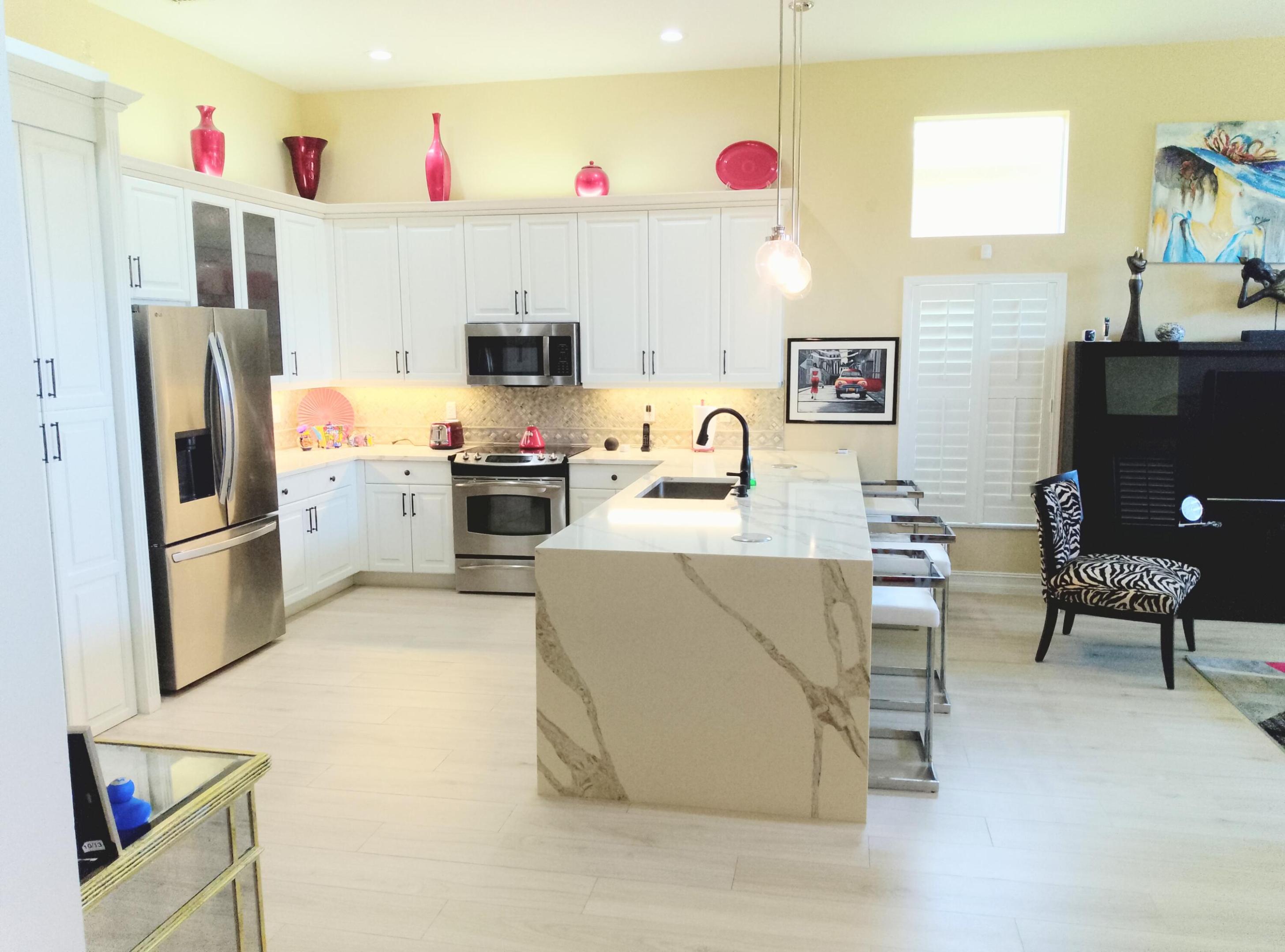 VALENCIA POINTE 1 - Residential Lease