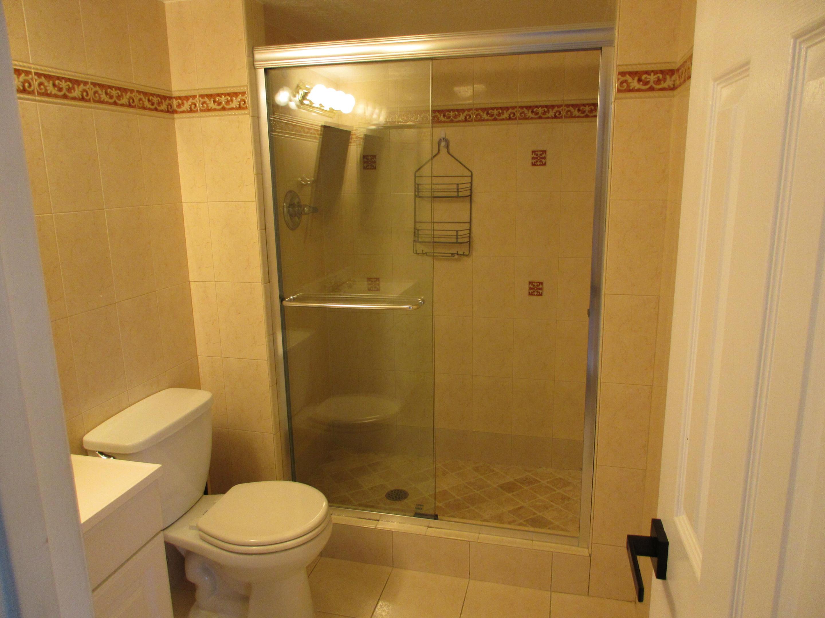 WATERBURY CONDO - Residential Lease