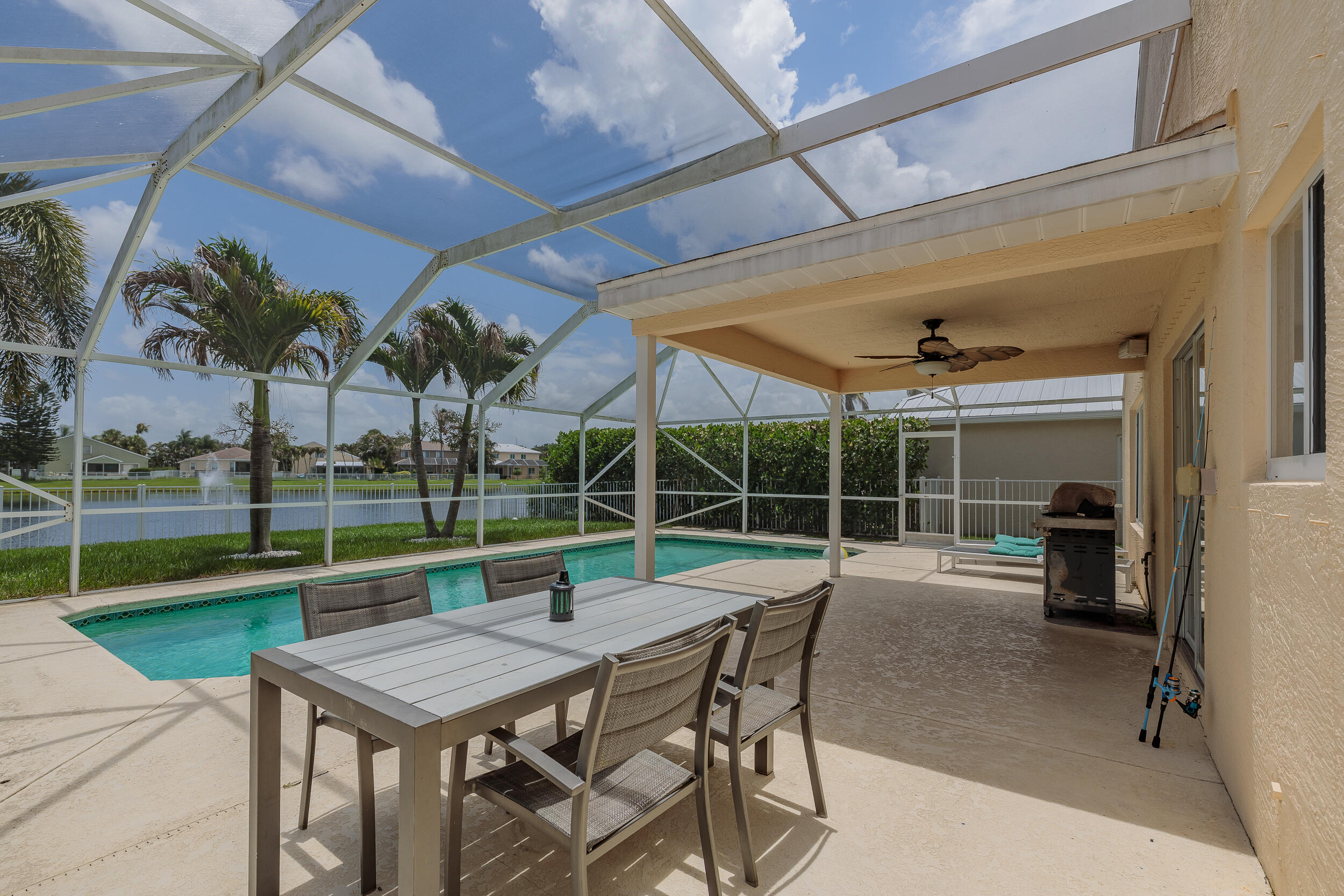 SPRINGTREE - Residential