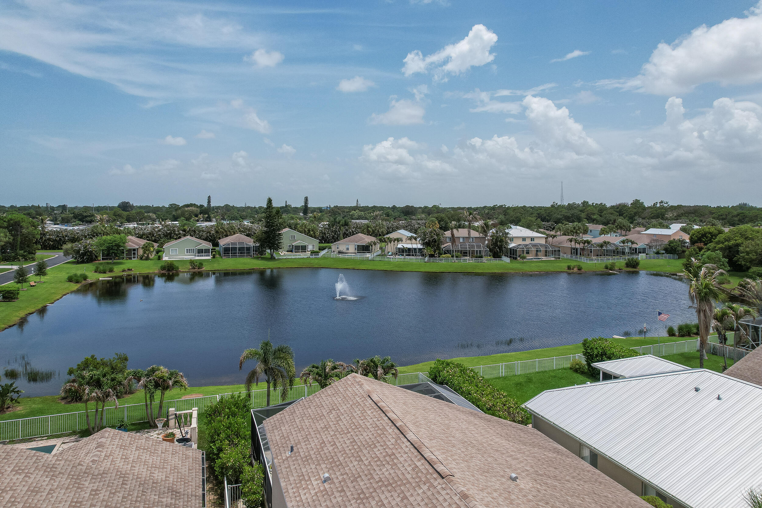 SPRINGTREE - Residential