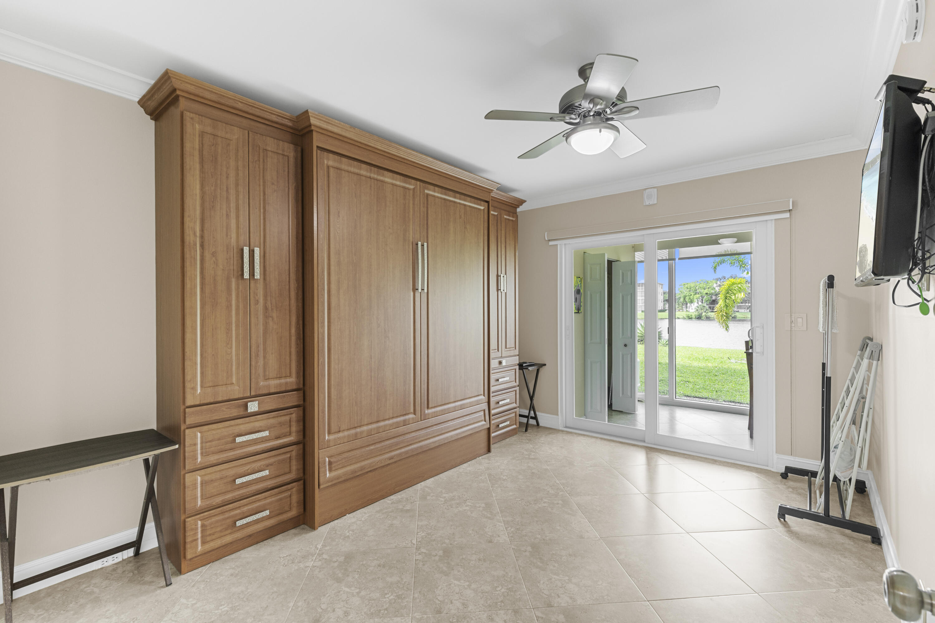 ISLEWOOD D CONDO - Residential