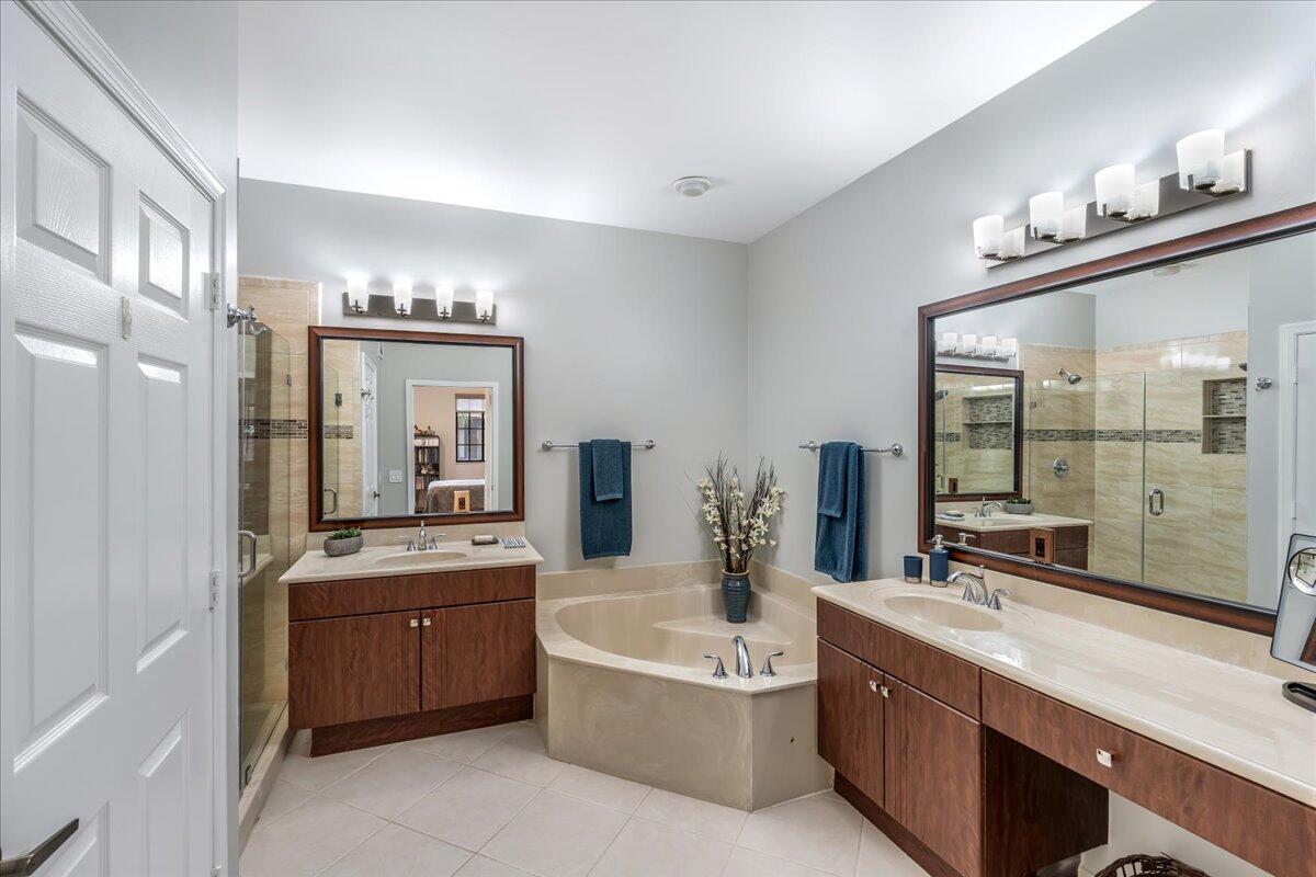 LEGENDS AT WESTON HILLS - Residential