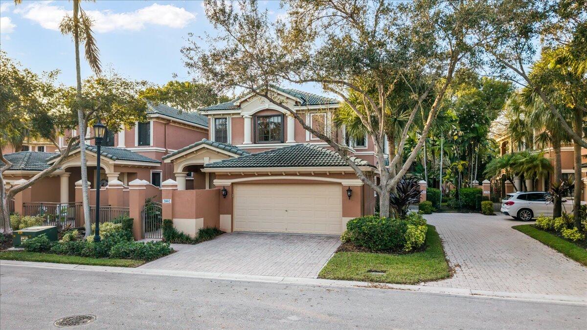 LEGENDS AT WESTON HILLS - Residential
