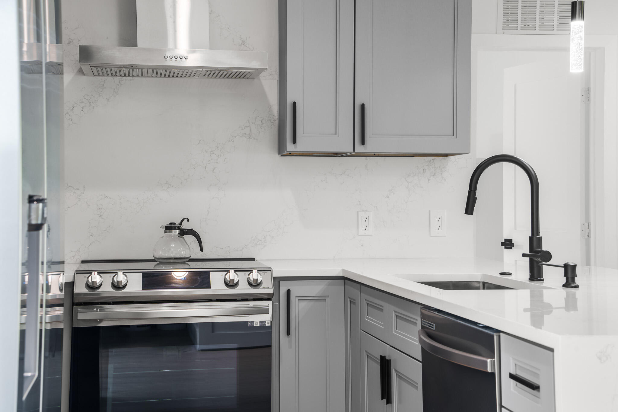 DECARIE - Residential Income