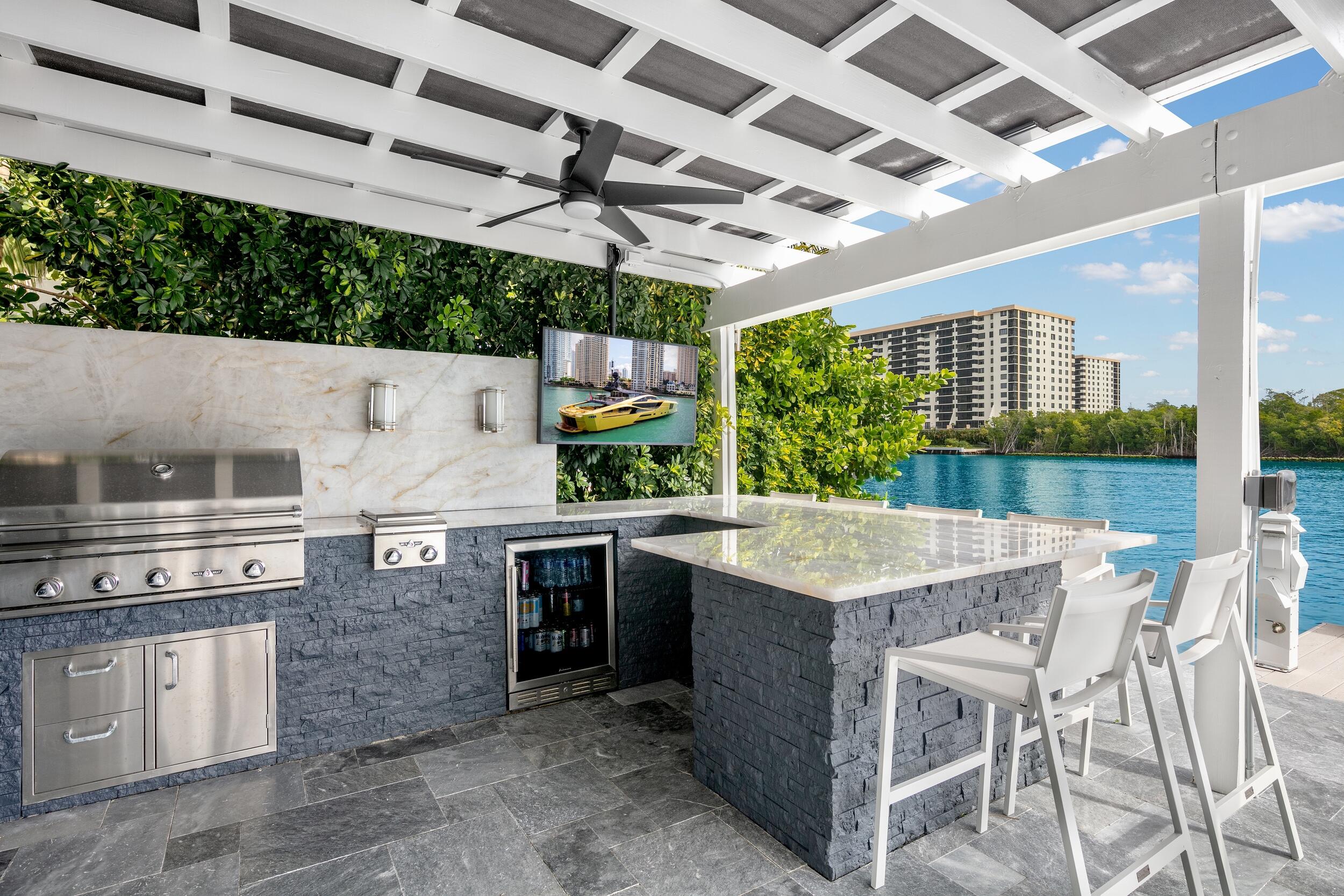 BOCA HARBOUR ISLAND SEC - Residential