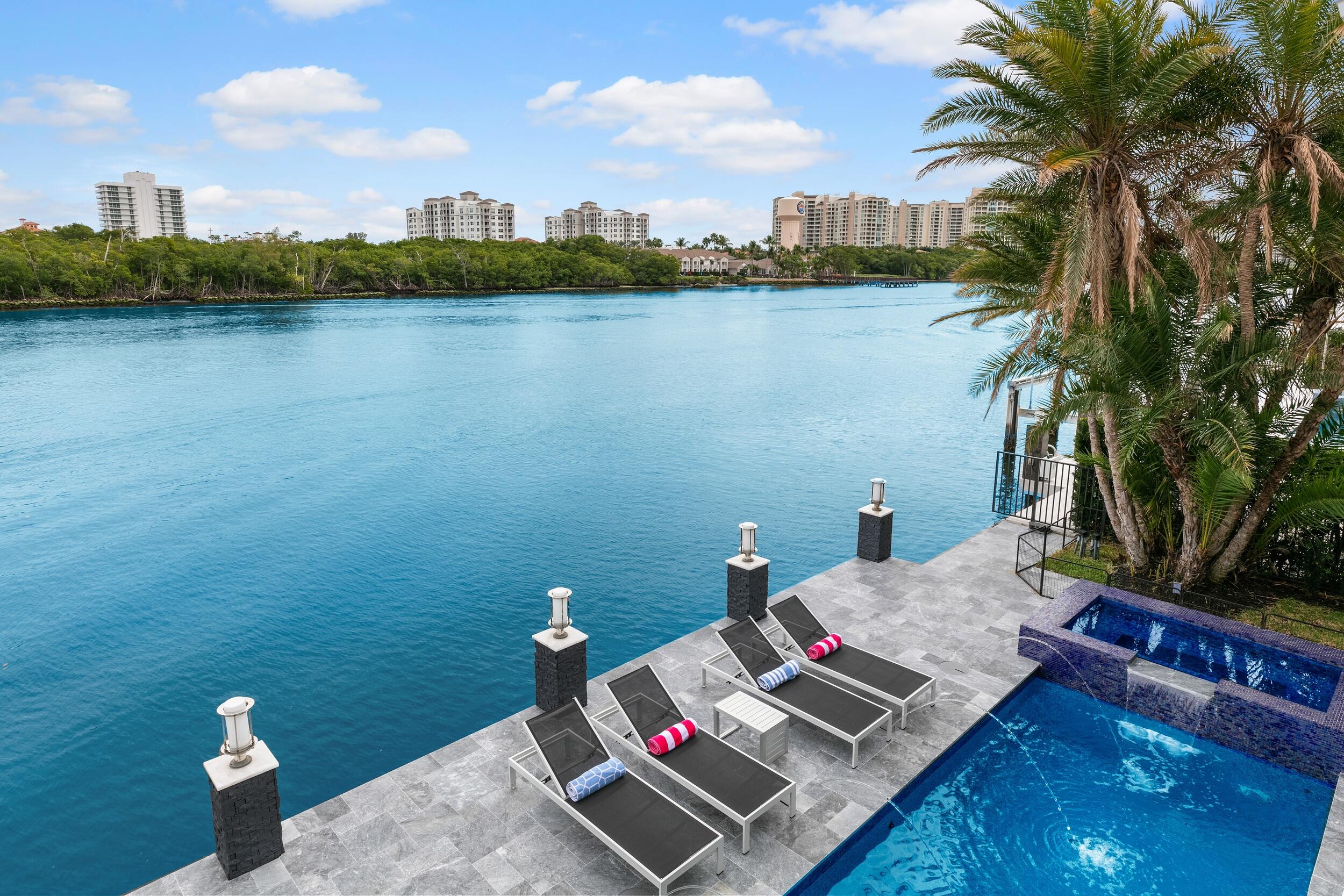 BOCA HARBOUR ISLAND SEC - Residential
