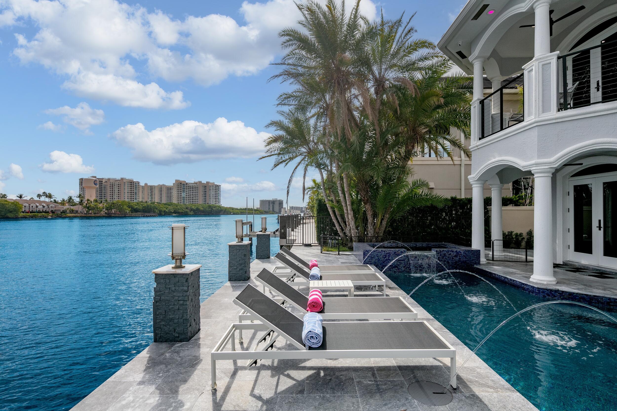 BOCA HARBOUR ISLAND SEC - Residential