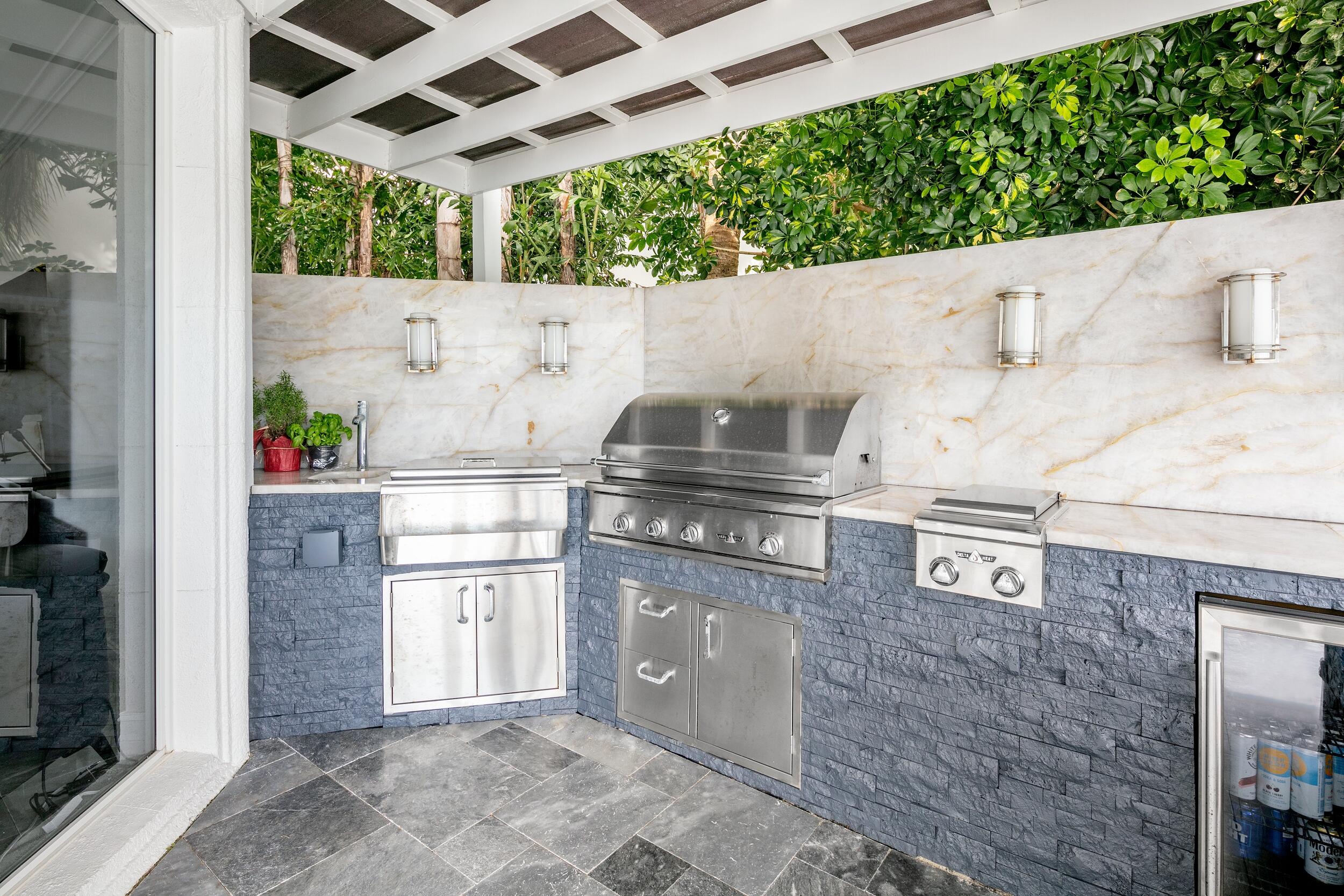 BOCA HARBOUR ISLAND SEC - Residential